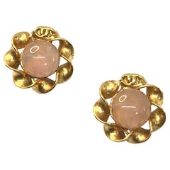 CHANEL Vintage Pink And Gold Metal Clips