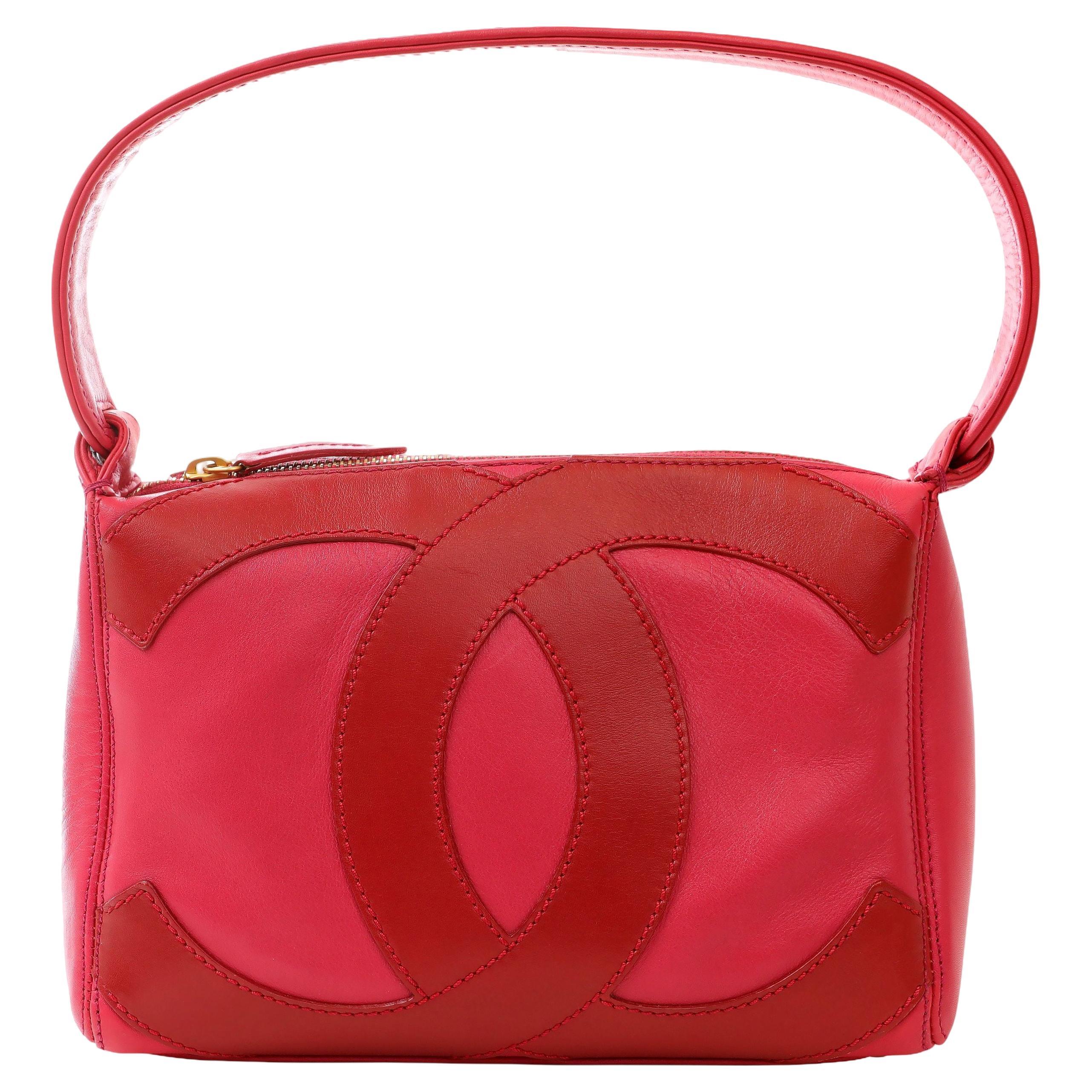 Chanel Vintage Pink and Red Lambskin CC Shoulder Bag For Sale