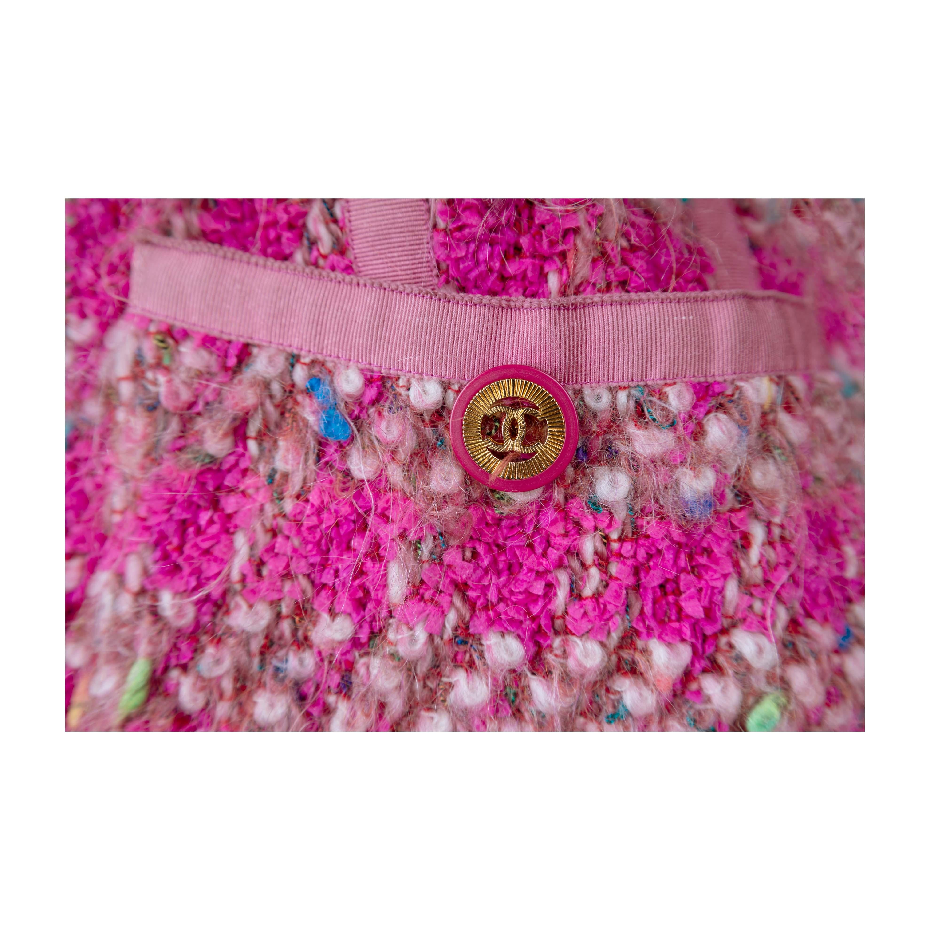 Chanel Vintage Pink Fantasy Tweed Jacket - '90s 2