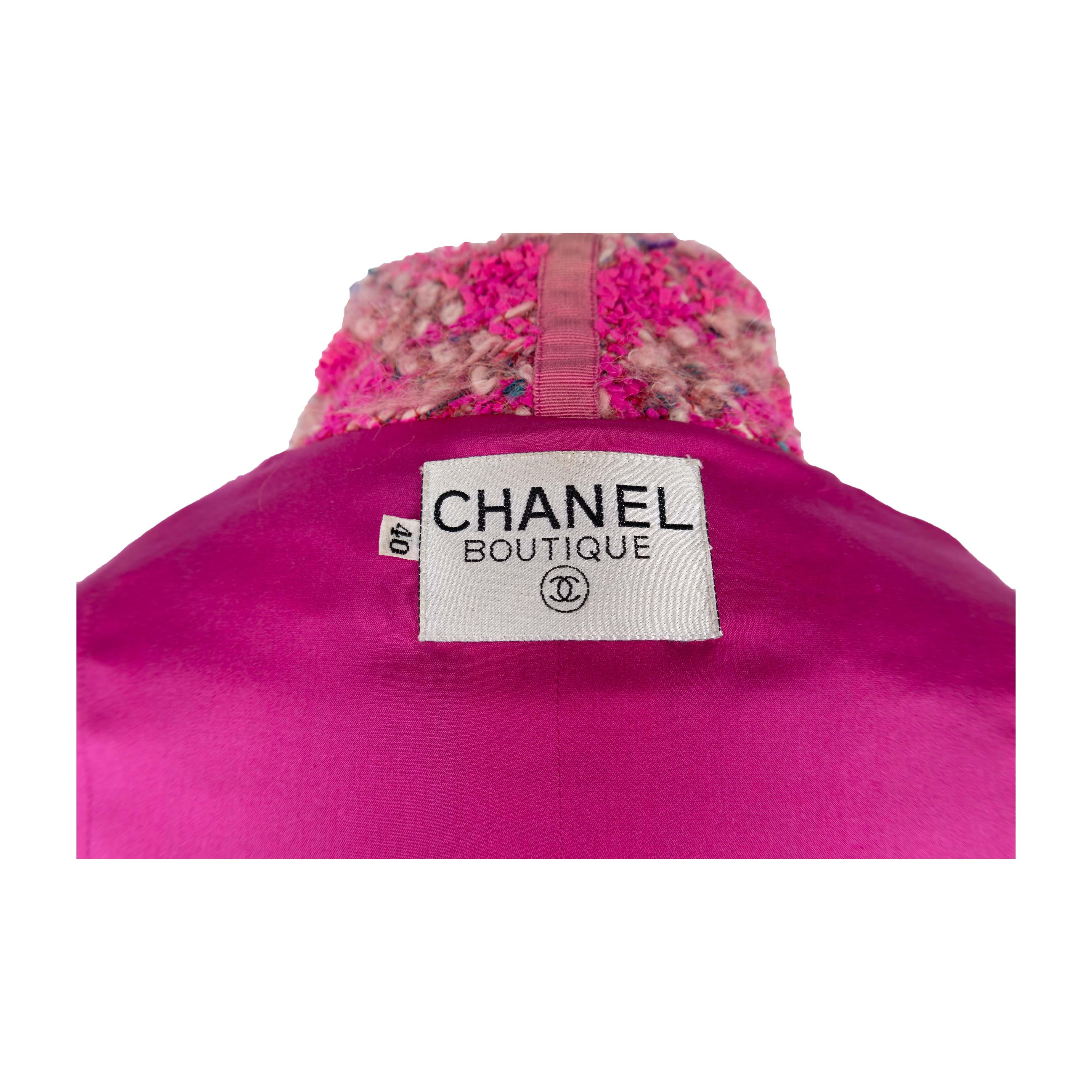 Chanel Vintage Pink Fantasy Tweed Jacket - '90s 3
