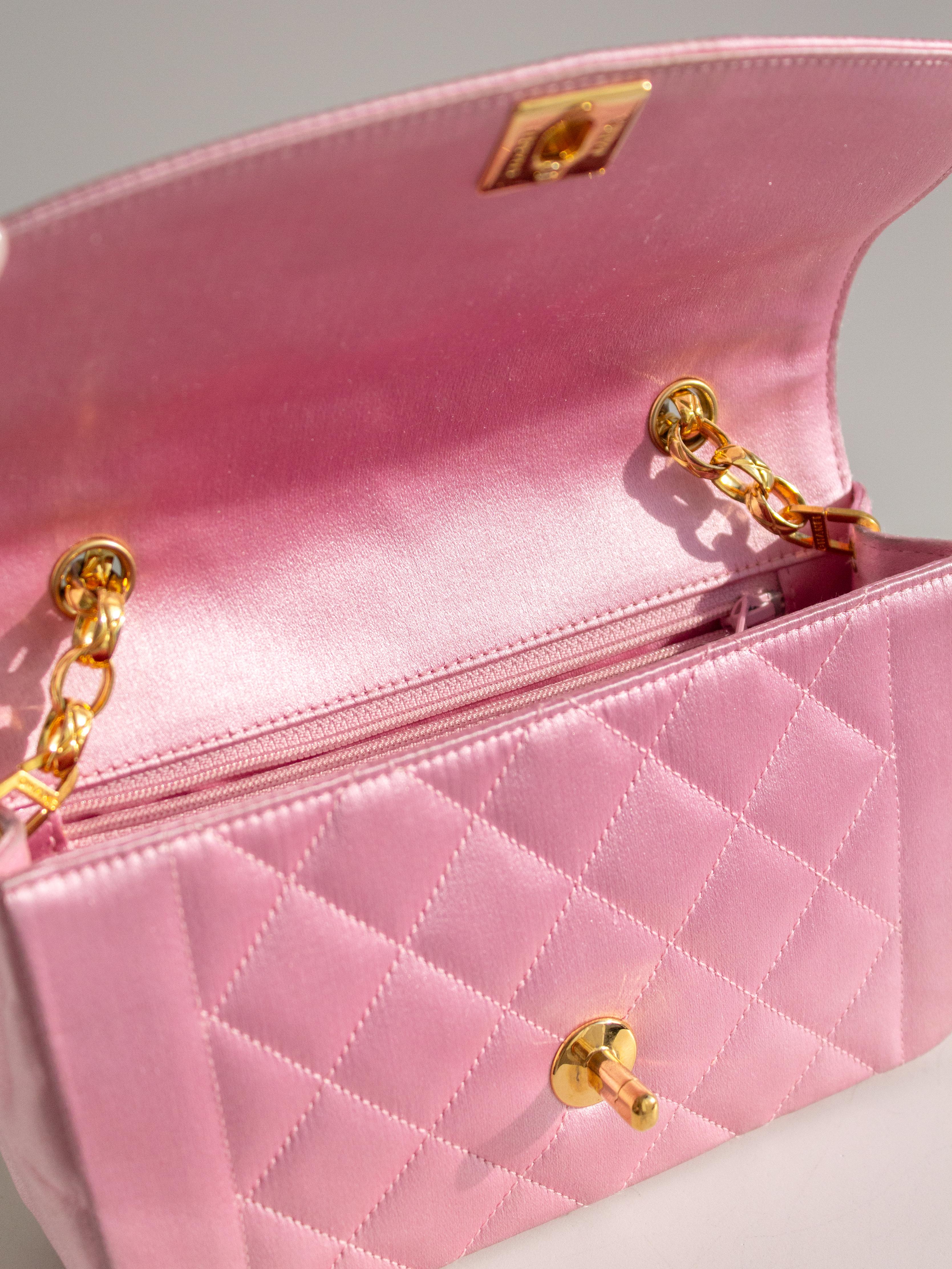 Chanel Vintage Pink Quilted Satin Mini Diana 24K Gold Bijou Chain 90s Flap Bag For Sale 8