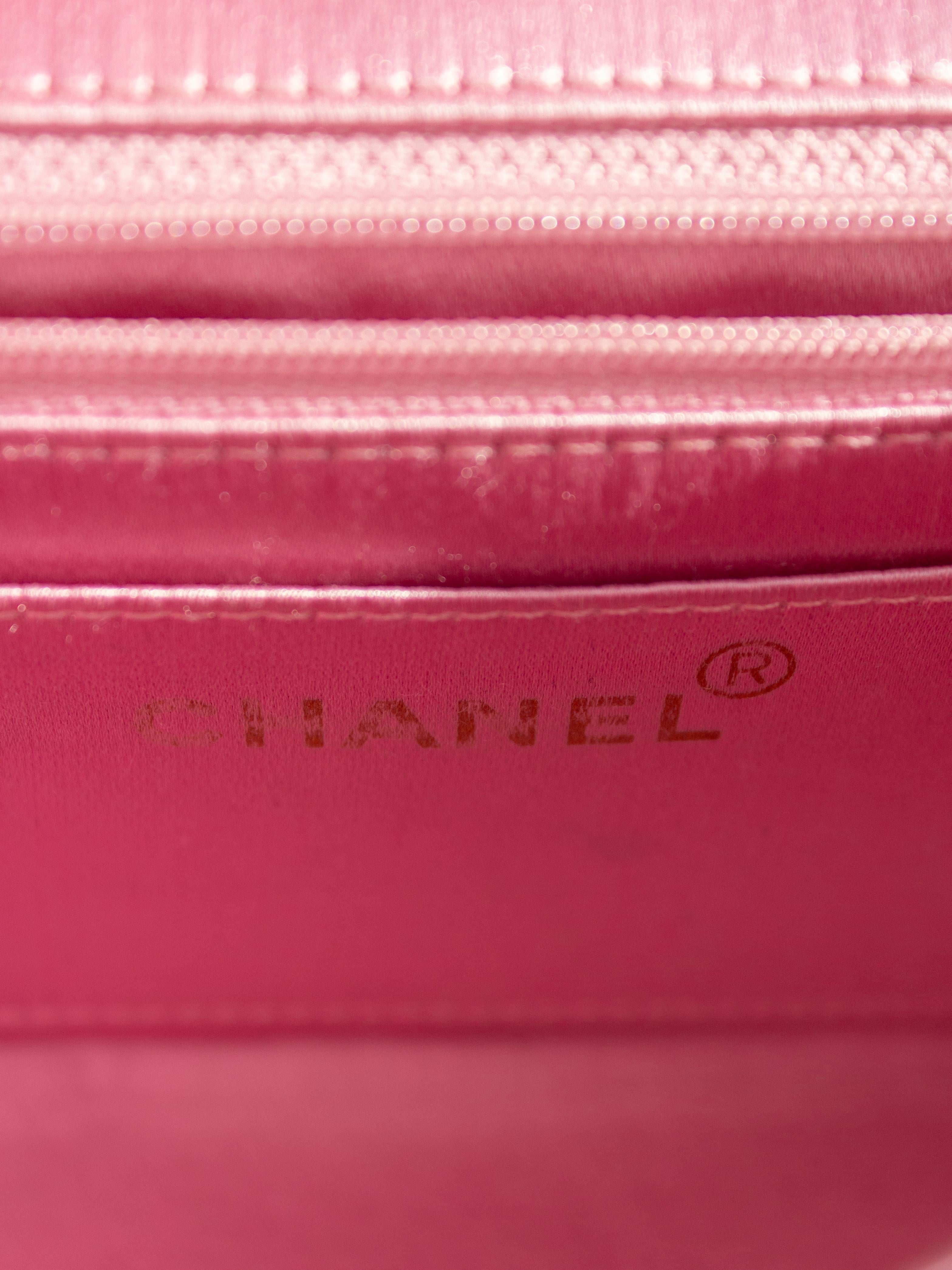 Chanel Vintage Pink Quilted Satin Mini Diana 24K Gold Bijou Chain 90s Flap Bag For Sale 11