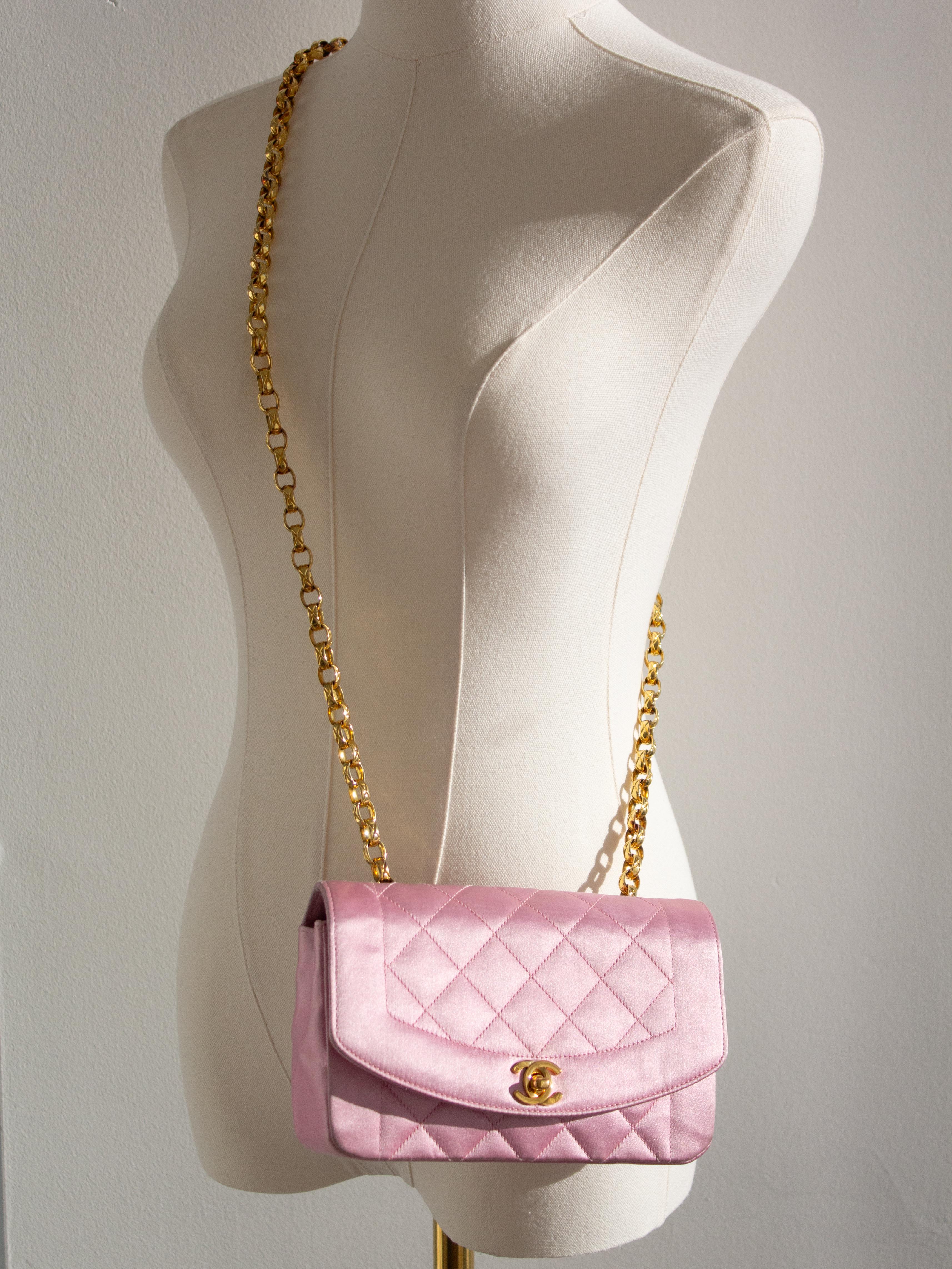 Chanel Vintage Pink Quilted Satin Mini Diana 24K Gold Bijou Chain 90s Flap Bag For Sale 14