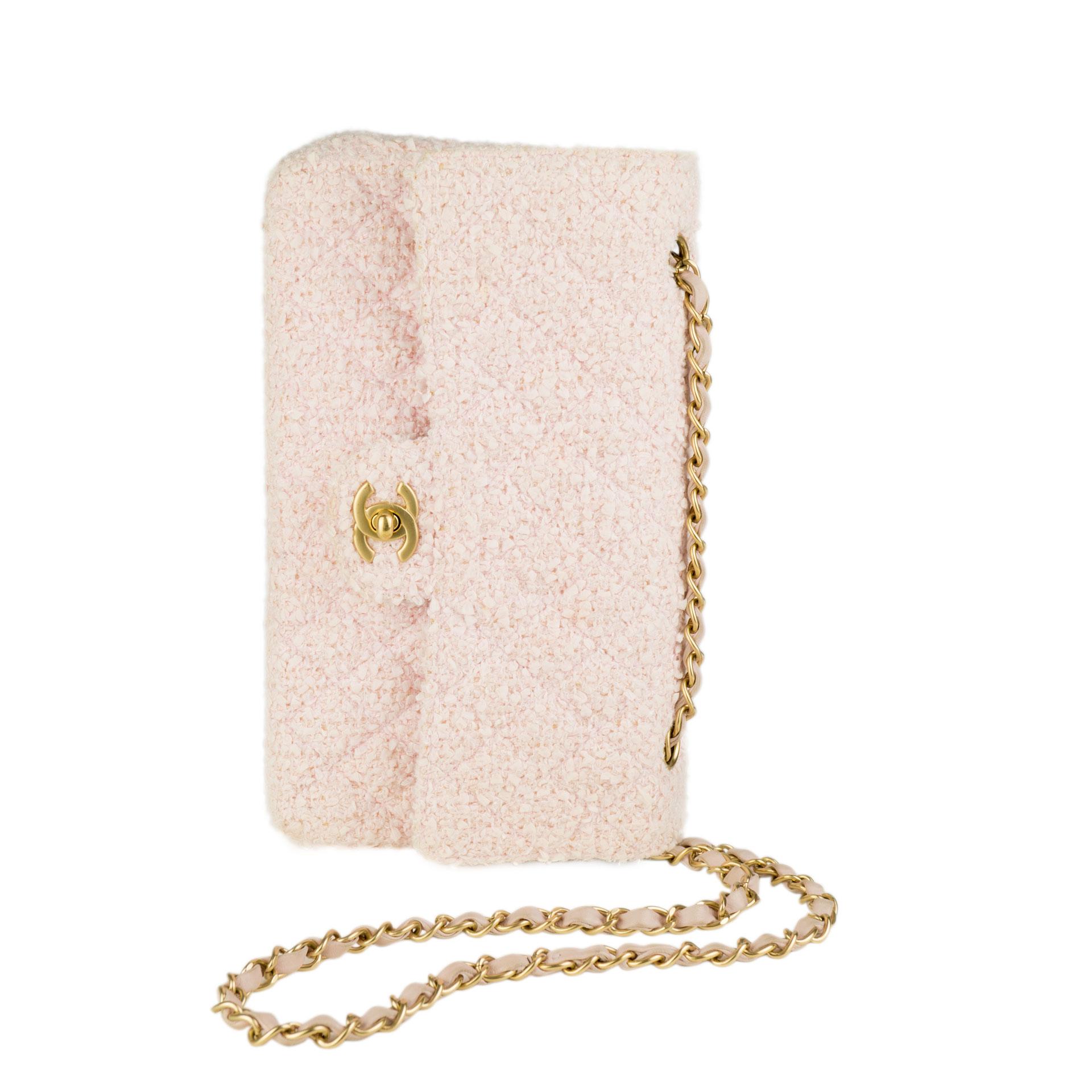 Chanel Vintage Pink Tweed Medium Classic Soft Pink Flap Bag For Sale 4