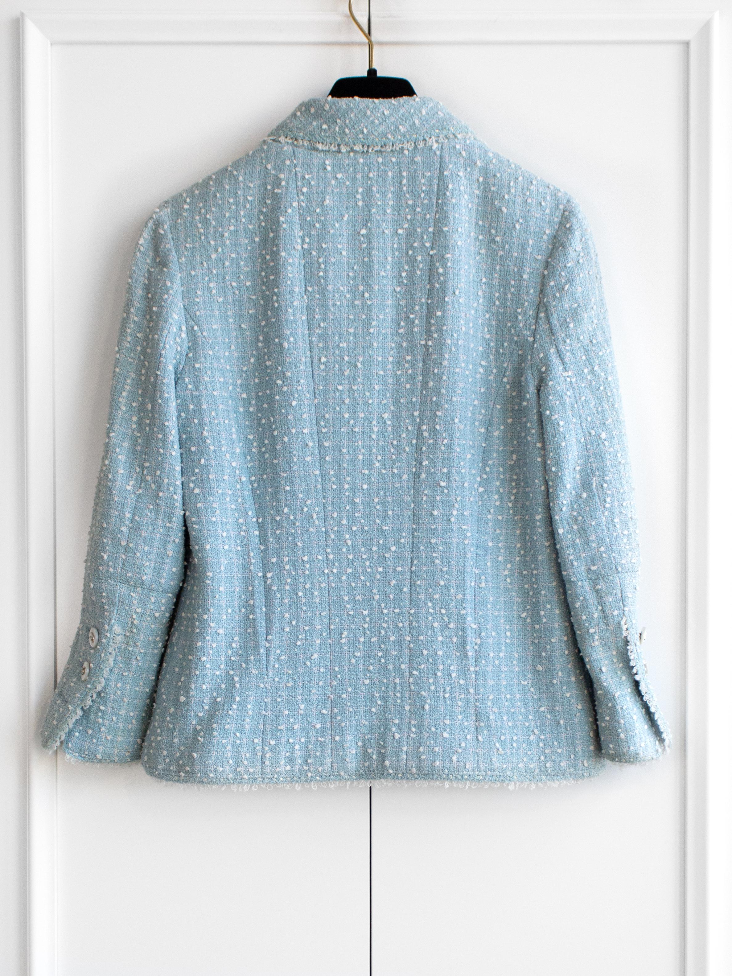 Chanel Vintage Princess Diana Royal Spring 1997 Light Blue Tweed 97P Jacket In Good Condition In Jersey City, NJ