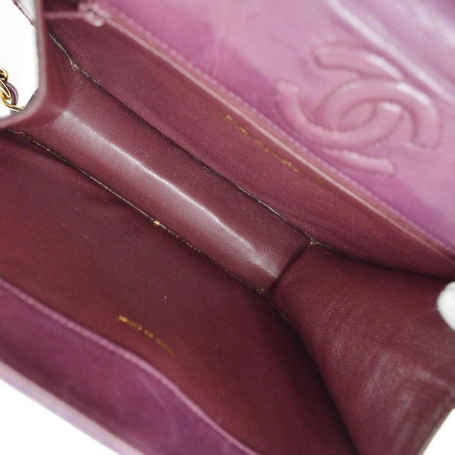 Chanel Vintage Purple Crocodile Exotic Gold Small Mini Evening Shoulder Bag In Good Condition In Chicago, IL