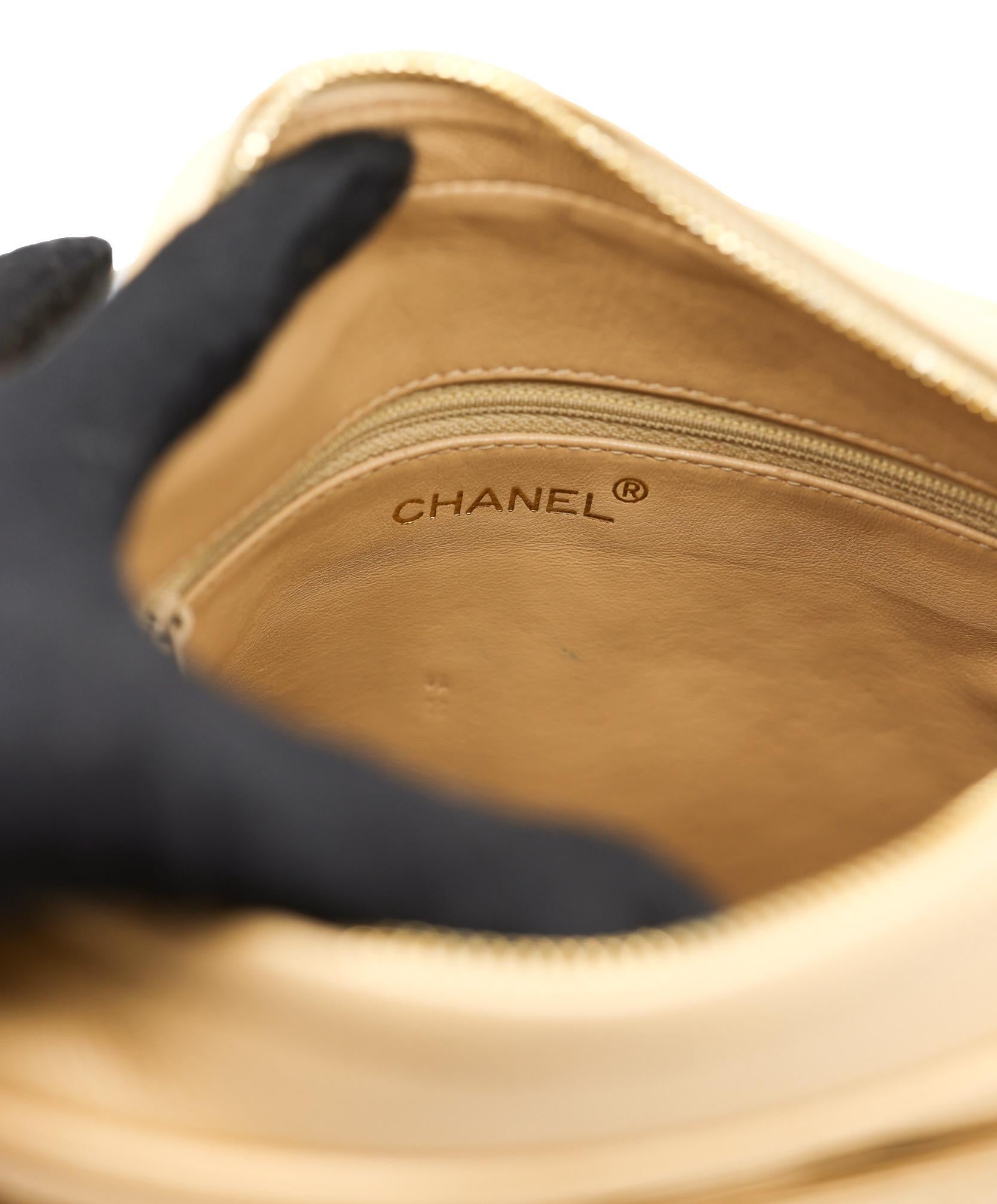 Chanel Vintage Quilted Caviar Leather Camera Bag with Gold Hardware, 1996 - 1997. 9
