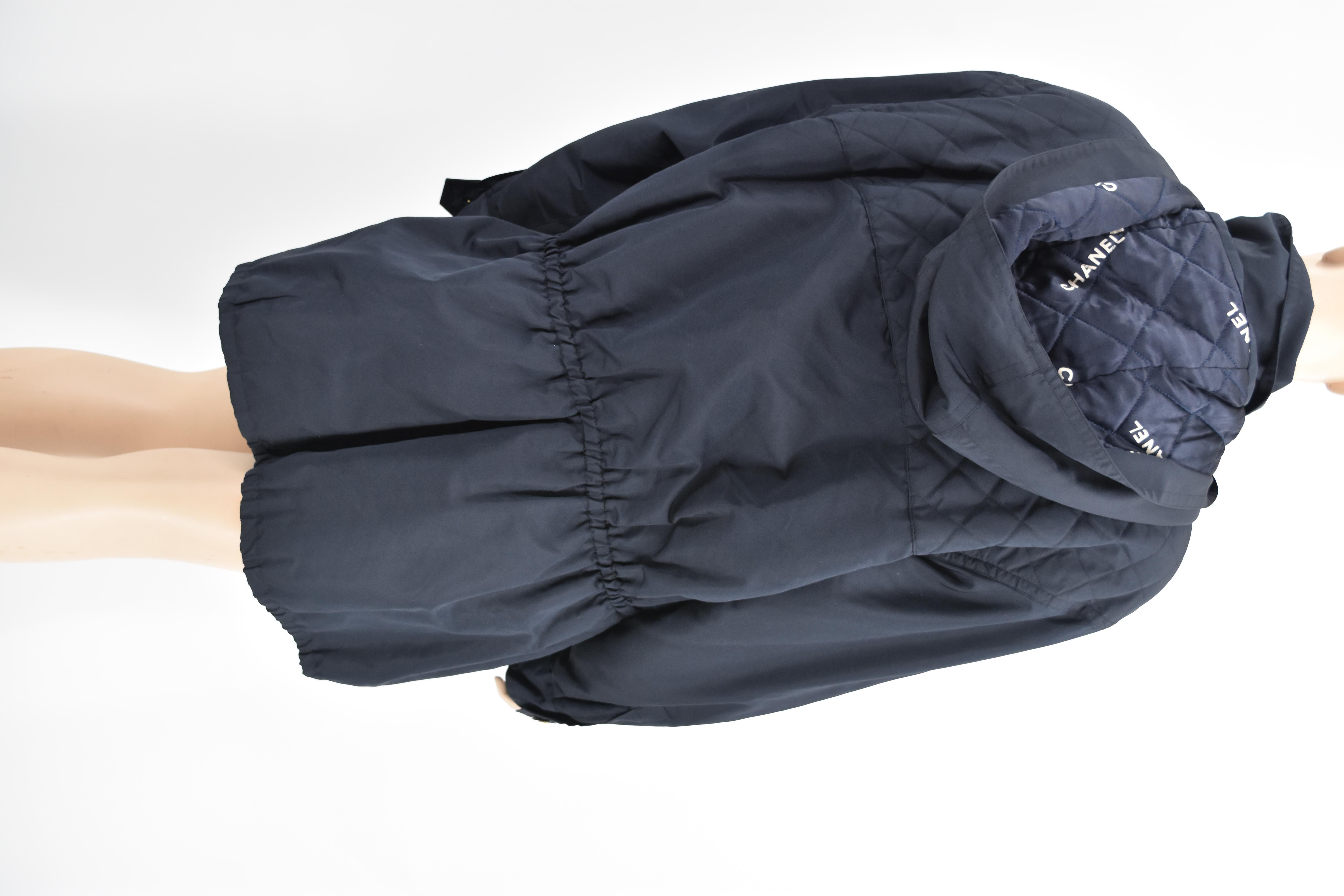 Chanel Vintage Quilted CC logo Jacket Coat Med Large For Sale 5
