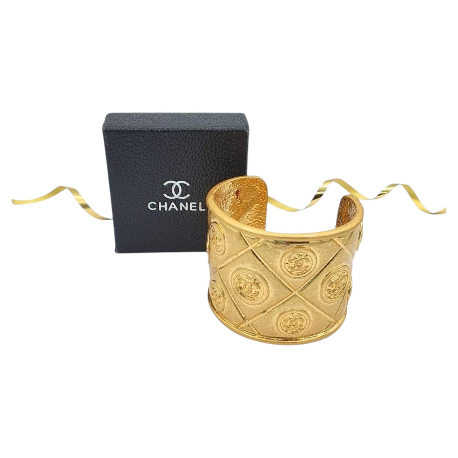 Chanel – Vintage Quilted CC Medallion Cuff Bracelet