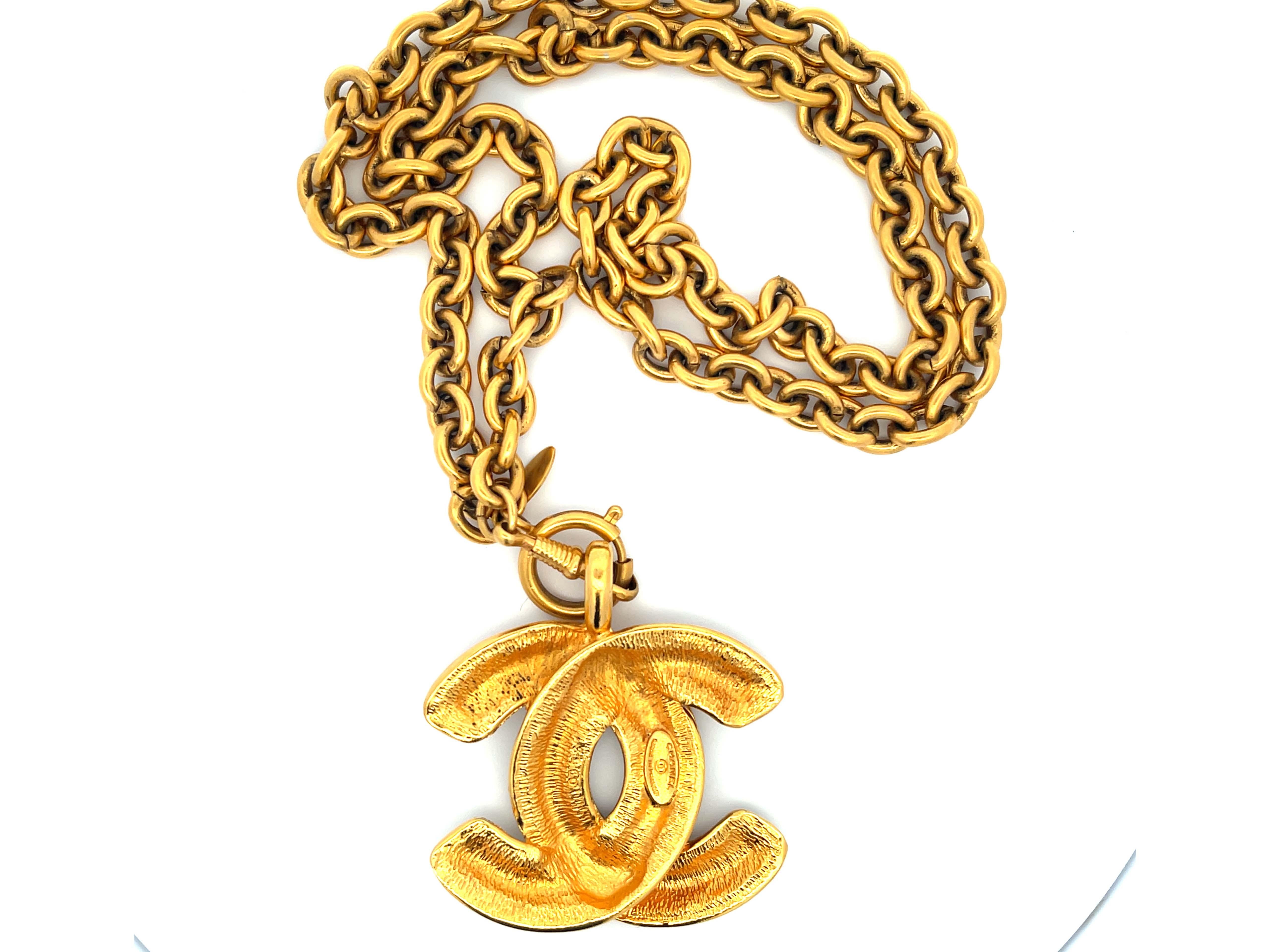 Modern CHANEL Vintage Quilted CC Pendant and Chain For Sale