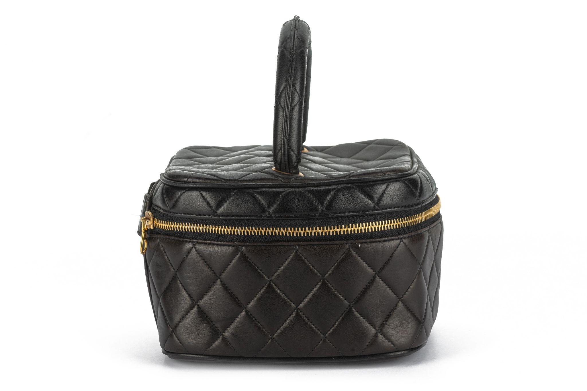 Estuche Acolchado Chanel Vintage Negro en venta