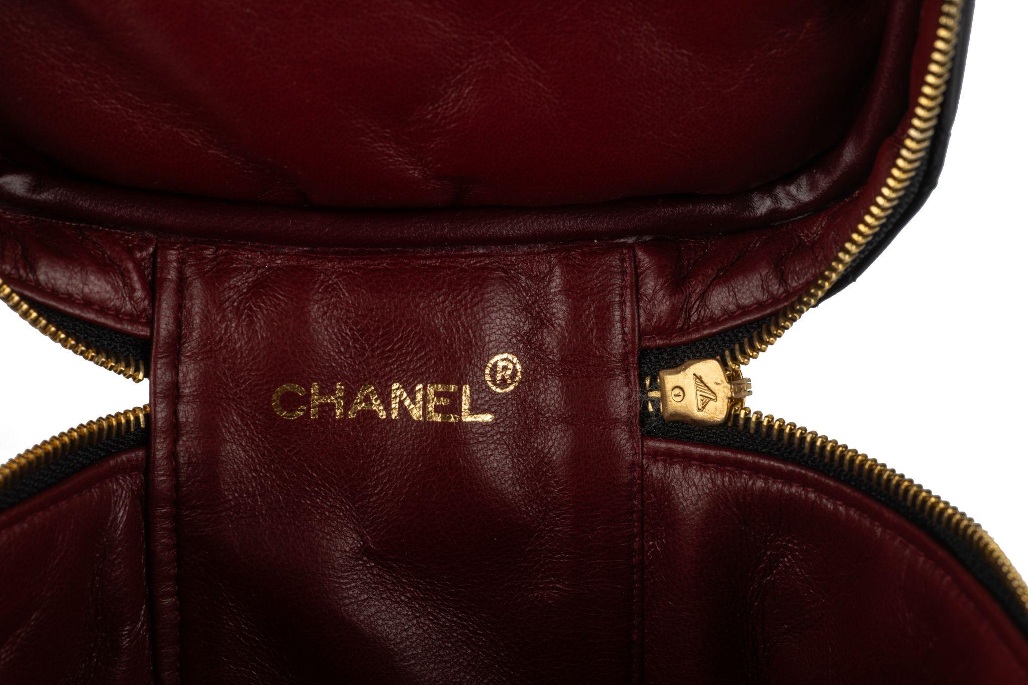 Estuche Acolchado Chanel Vintage en venta 3