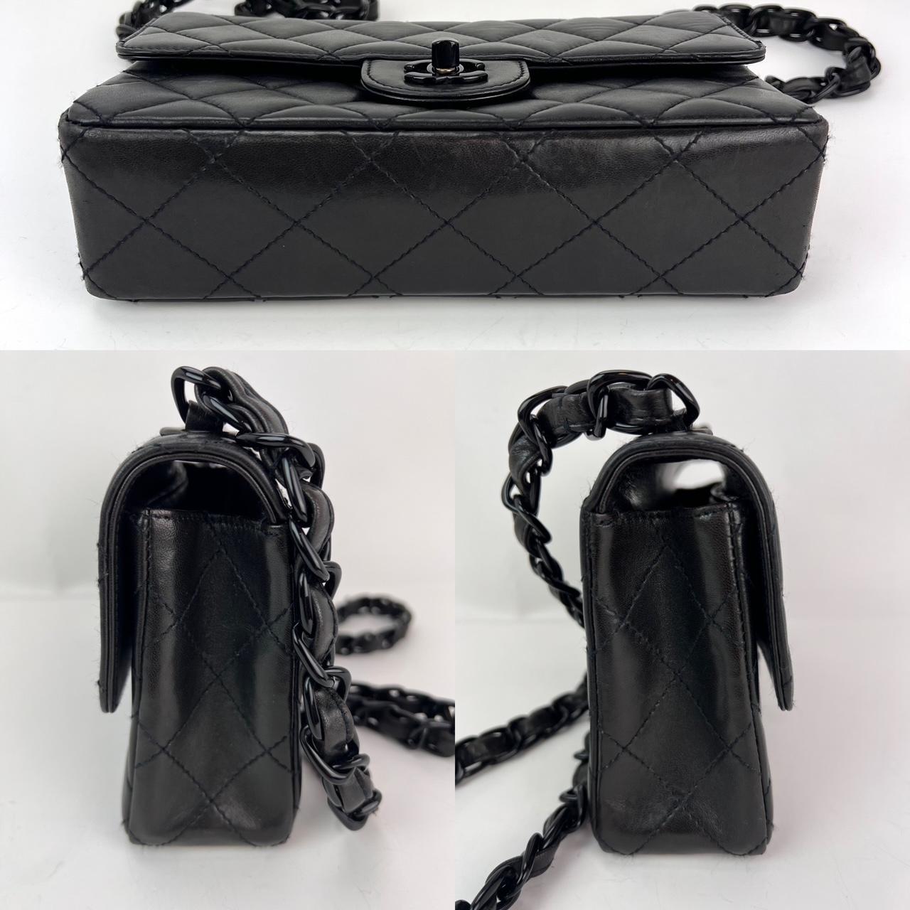 Chanel Vintage Quilted Lambskin Black Resin Chain Small Classic Single Flap Bag For Sale 1