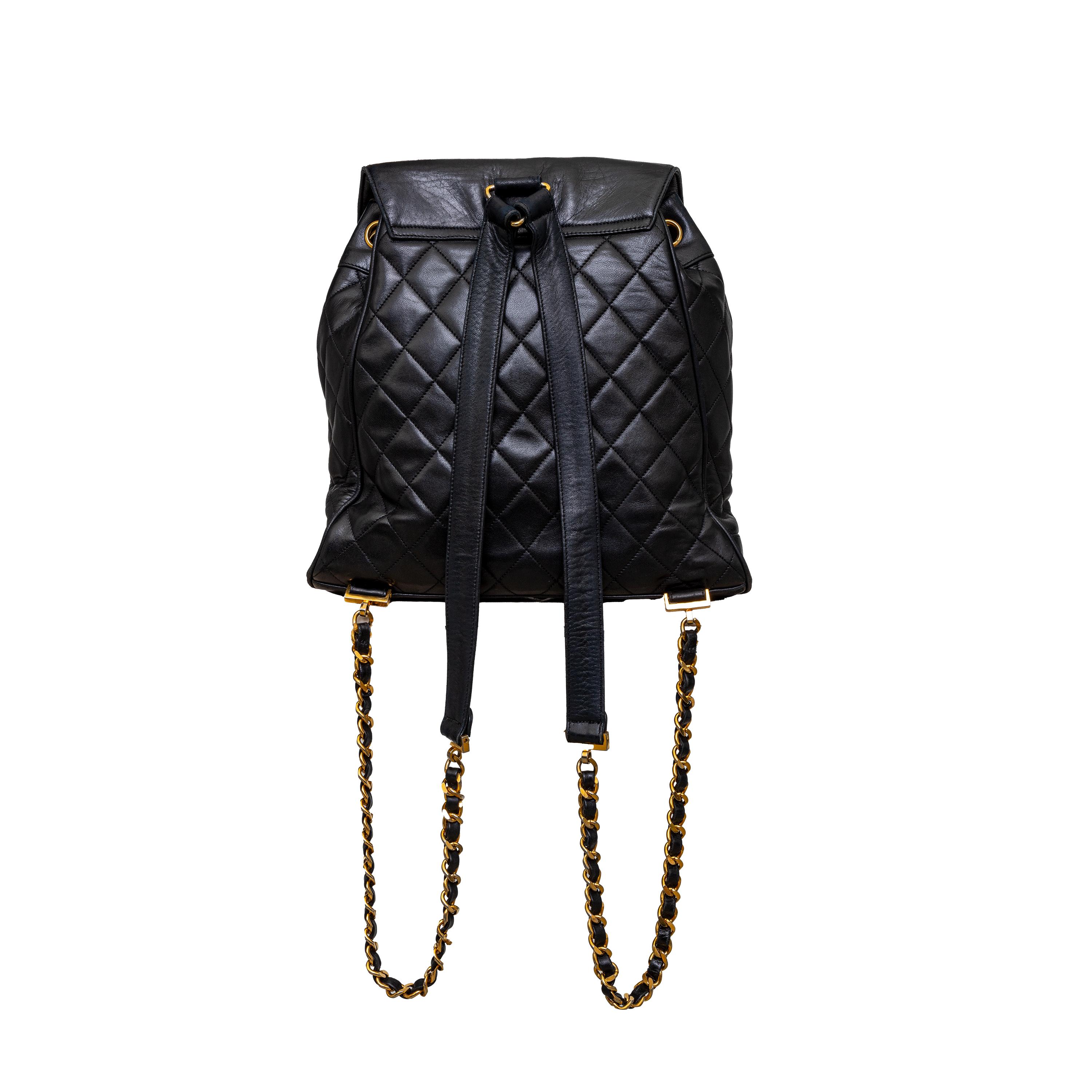 Women's Chanel Vintage Quilted Lambskin Drawstring Backpack - '90s