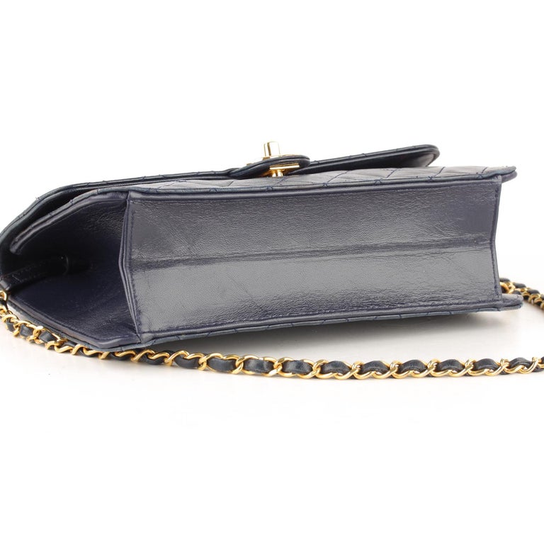 Chanel Vintage Quilted Lambskin Leather Messenger Bag For Sale at 1stDibs