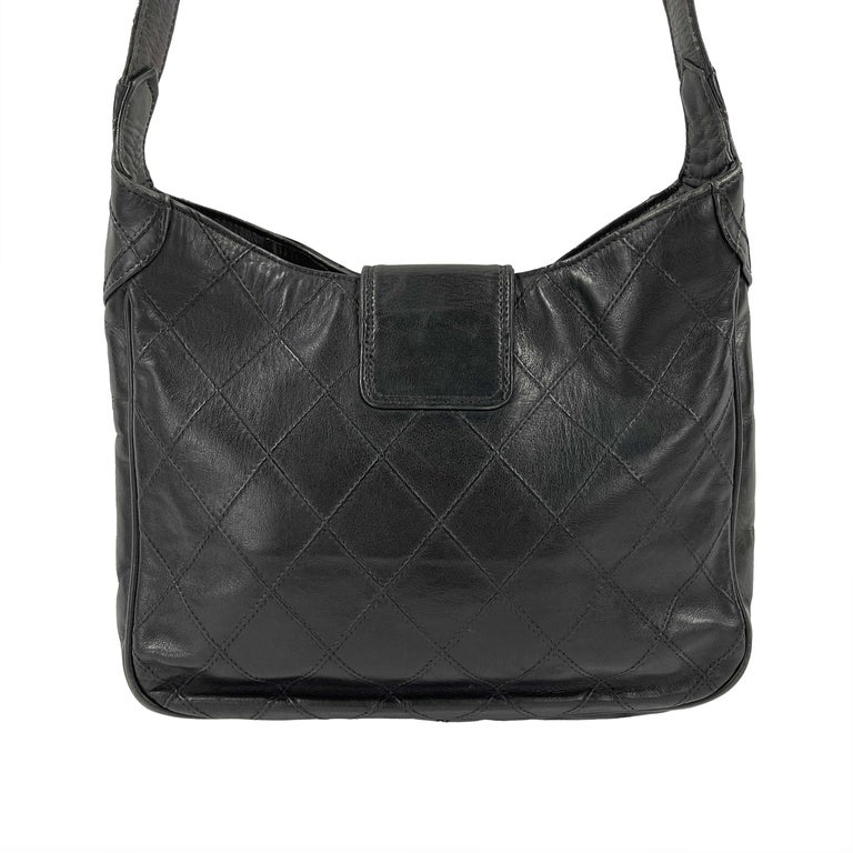 CHANEL - Very Good - Vintage Quilted Lambskin Supermodel Shoulder - Black - Handbag

Description

This vintage style features black quilted lambskin with turn lock flap closure, open compartment and an adjustable buckle long strap.
Hardware is faded