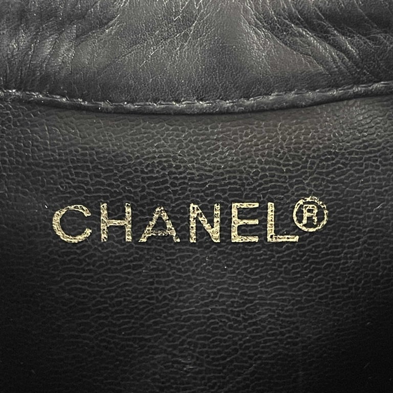 Women's CHANEL Vintage Quilted Lambskin Supermodel Black Medium CC Shoulder Bag For Sale