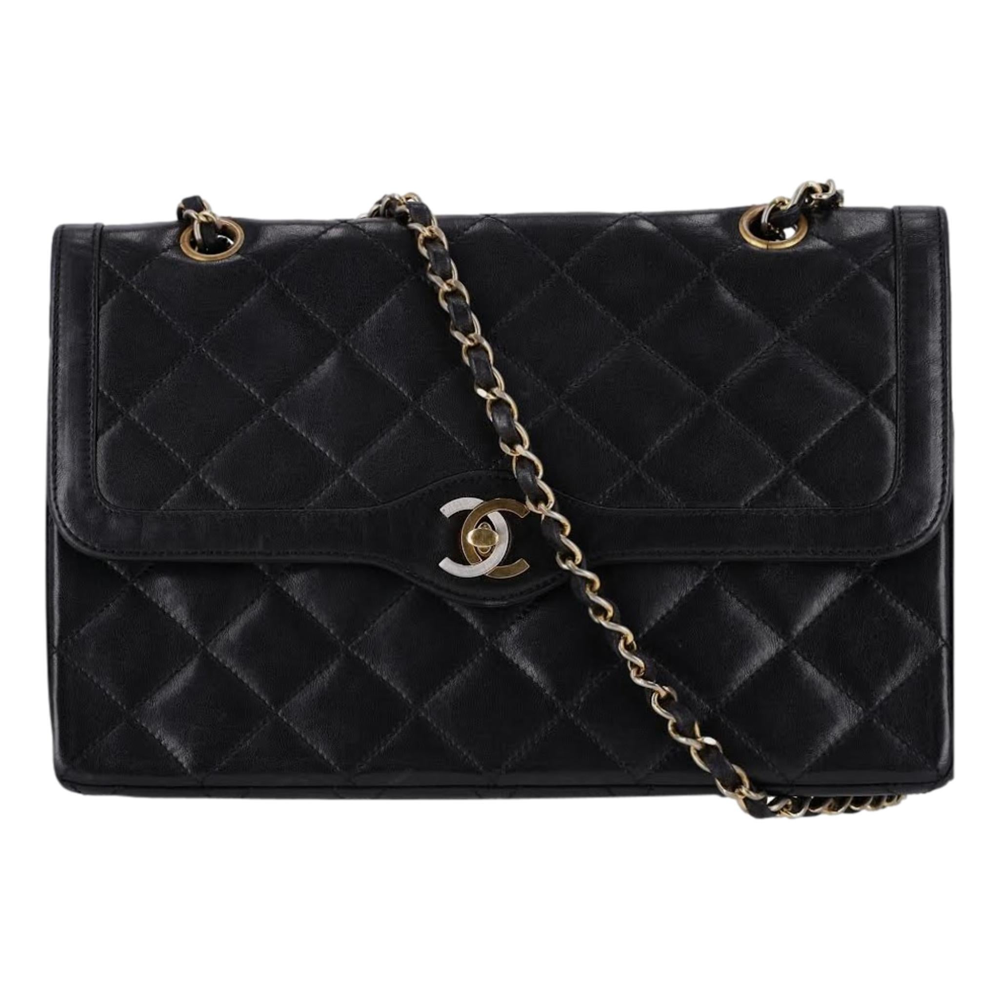 Chanel Vintage Quilted Leather Two Tone 'CC' Closure Double Flap Bag For Sale 2