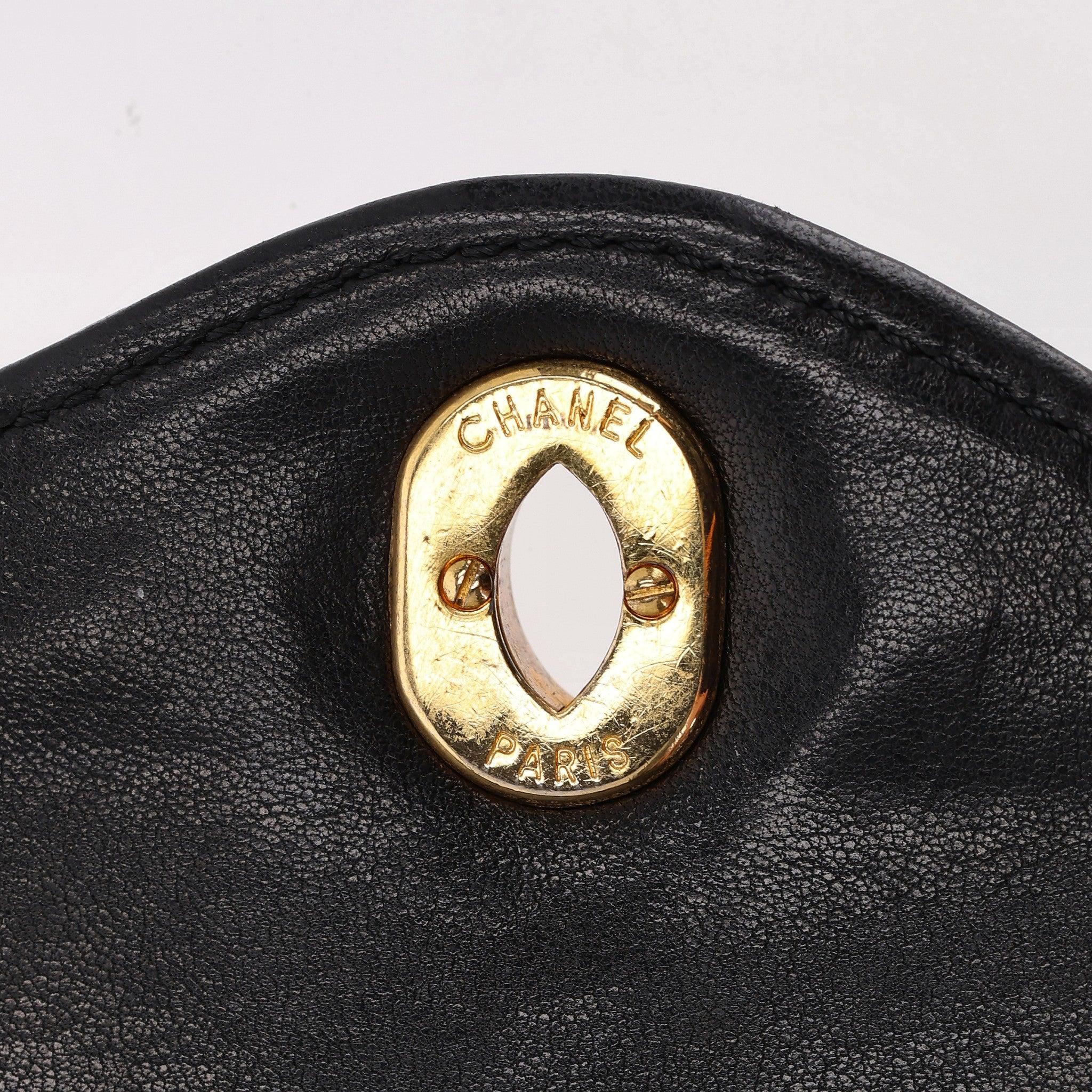 Chanel Vintage Quilted Leather Two Tone 'CC' Closure Double Flap Bag For Sale 4