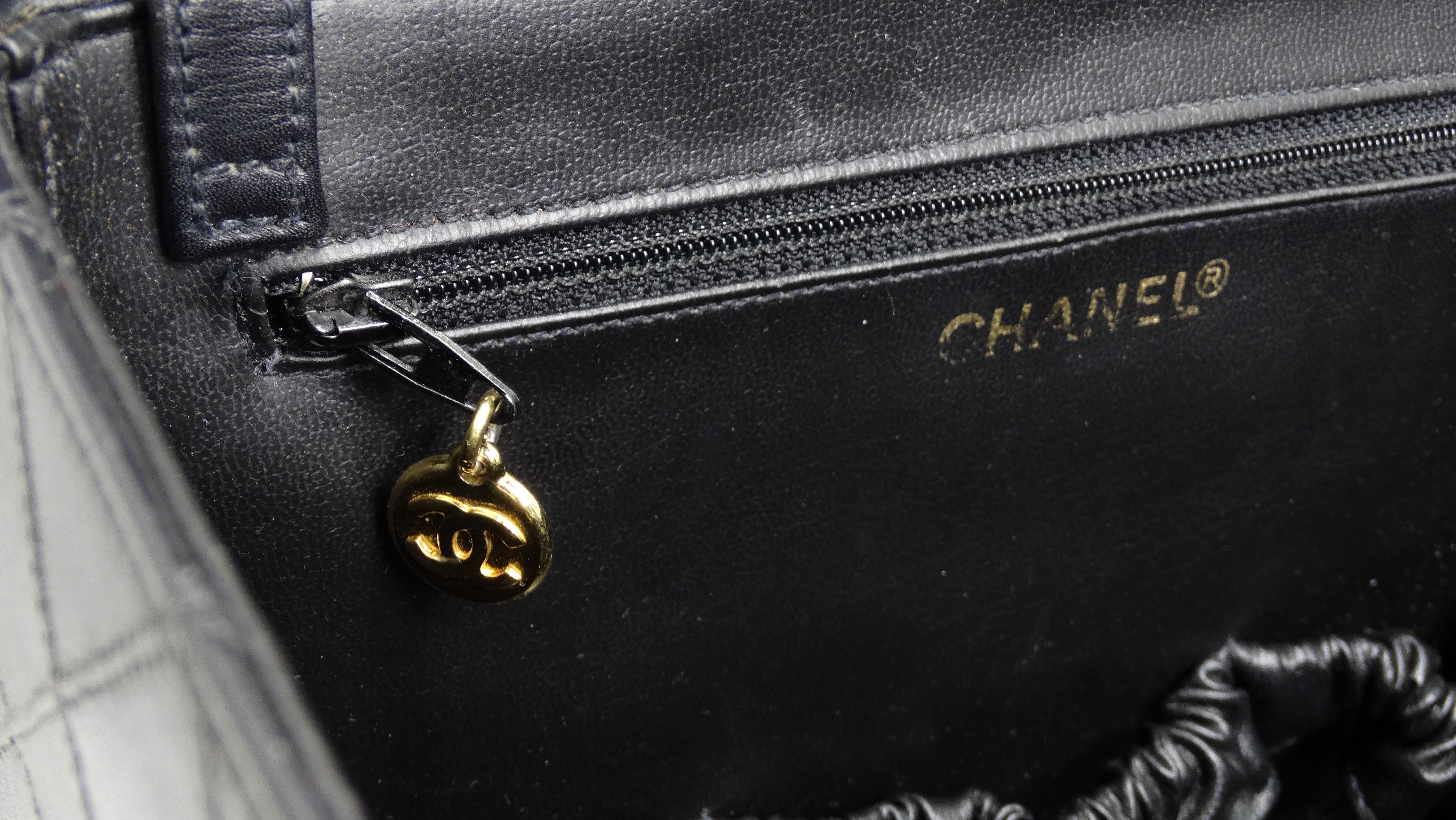 Chanel Vintage Quilted Leather Vanity Case  For Sale 10