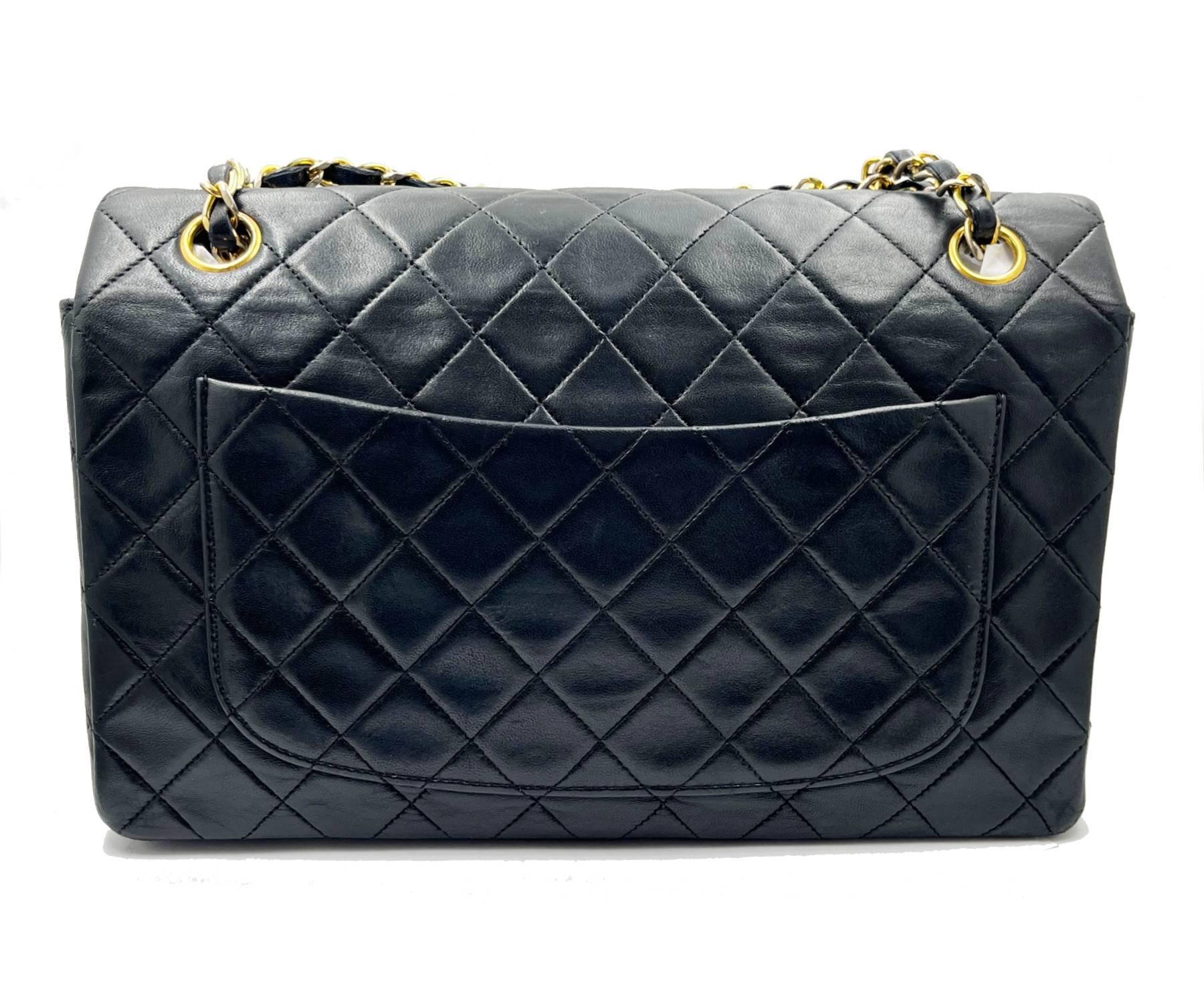 Chanel - Rare ensemble de sacs à bandoulière à rabat classique et portefeuille noir vintage  Bon état - En vente à Pasadena, CA
