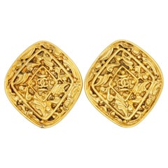 Chanel Vintage Rare Gold Huge Logo CC Coco Diamond Vine Flower Relief Earrings