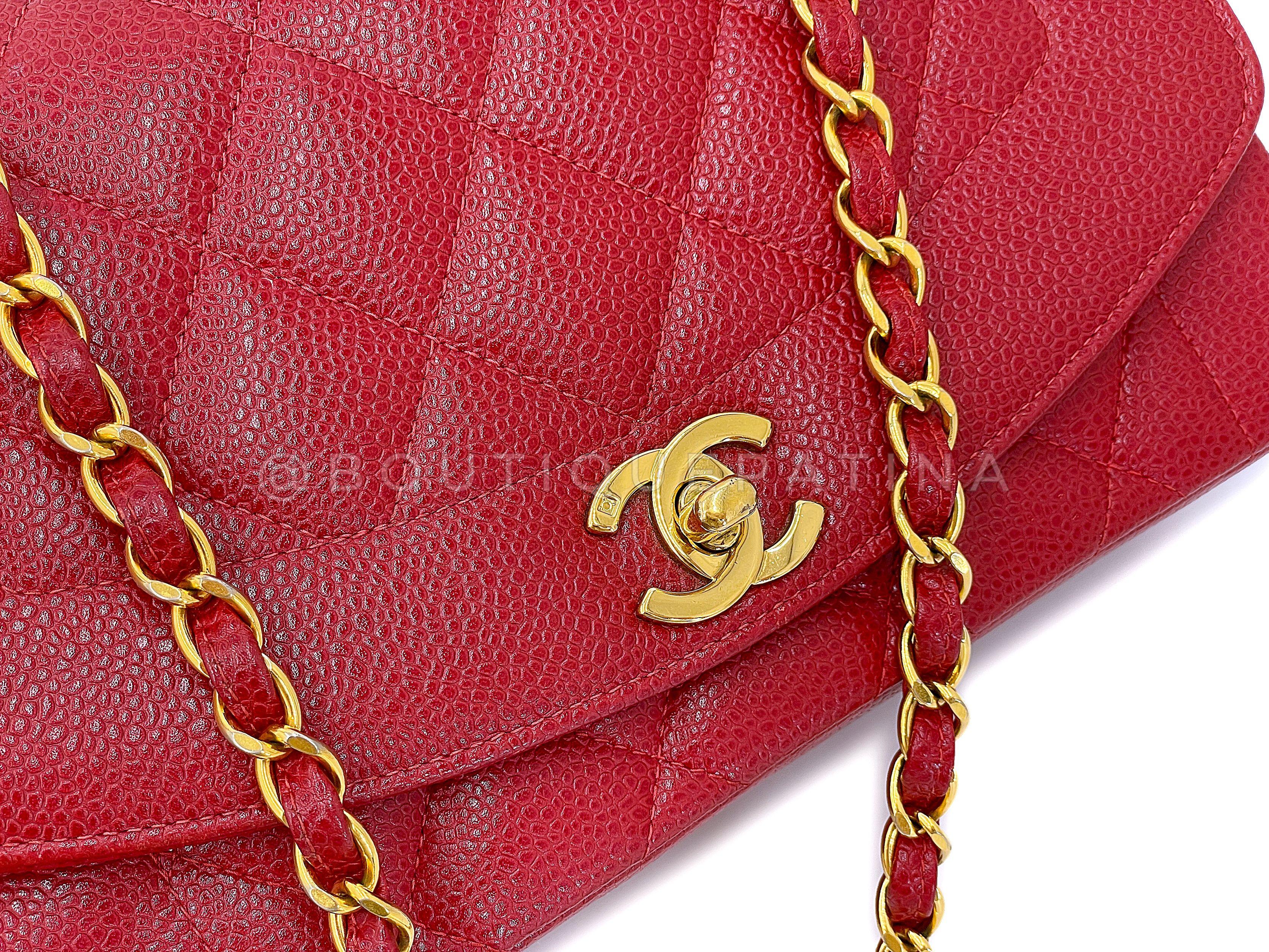 Chanel Vintage Red Caviar Small Diana Flap Bag 24k GHW 67655 For Sale 4