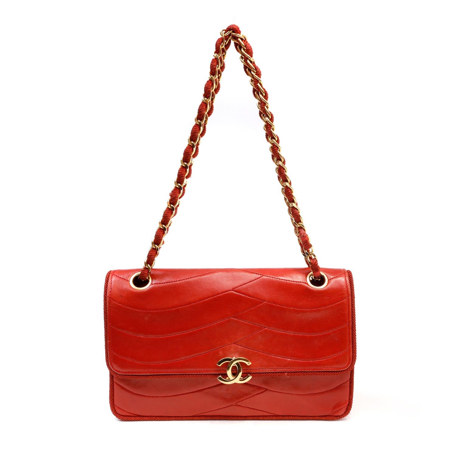 Chanel Vintage Red Leather Scallop Quilted Flap Bag  For Sale 2