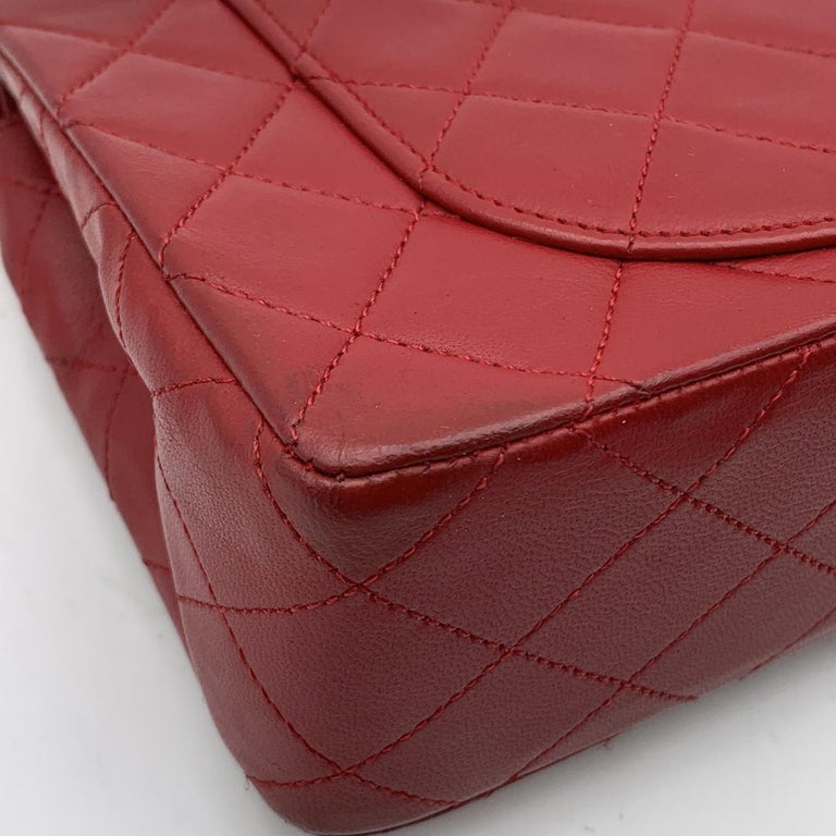 Chanel Vintage Red Quilted Timeless Classic Small 2.55 Bag 23 cm For Sale  at 1stDibs