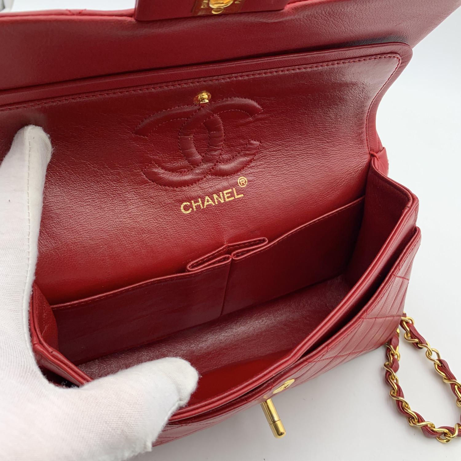Chanel Vintage Red Quilted Timeless Classic Small 2.55 Bag 23 cm For Sale 3