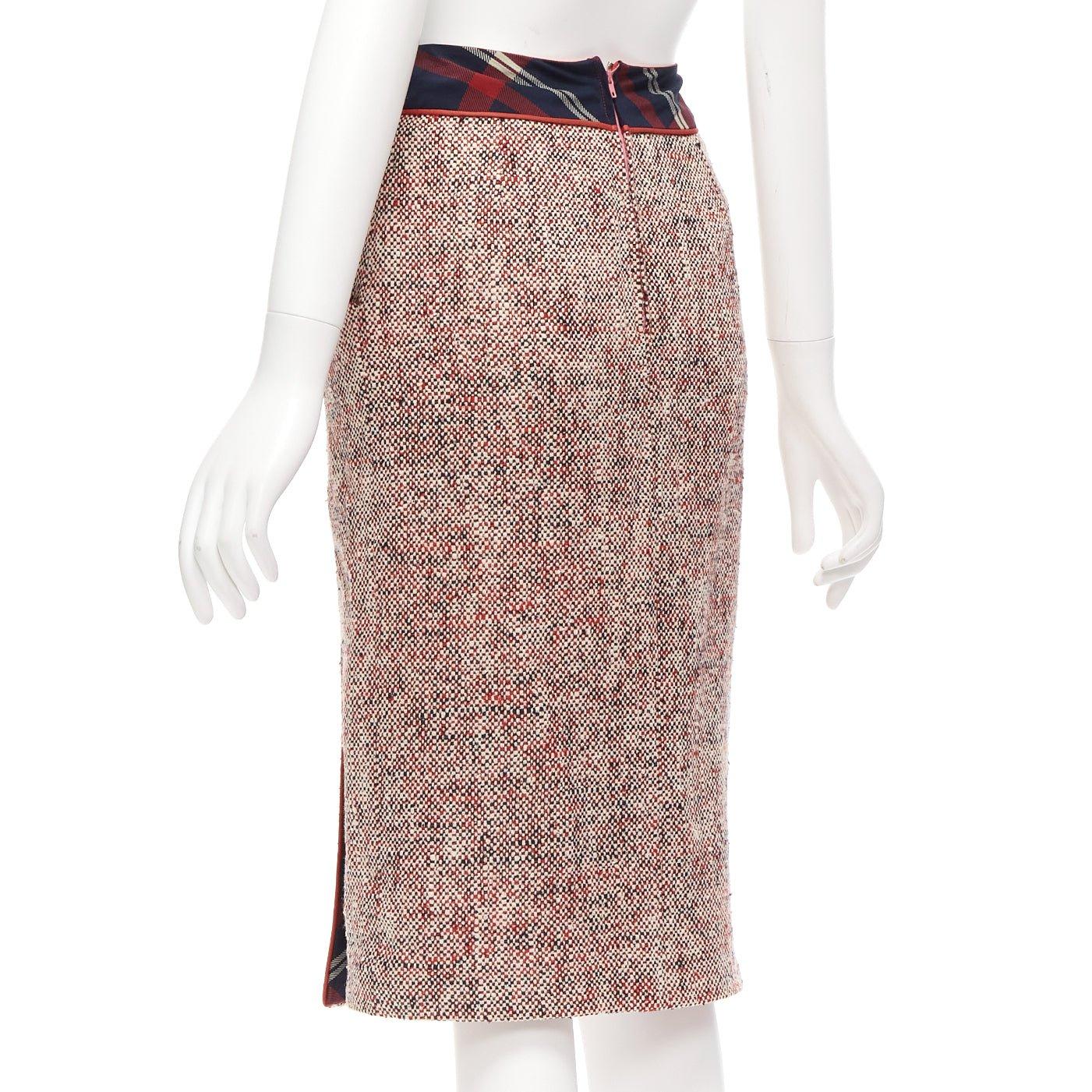 CHANEL Vintage red speckled boucle navy tartan pencil skirt FR34 XS For Sale 1