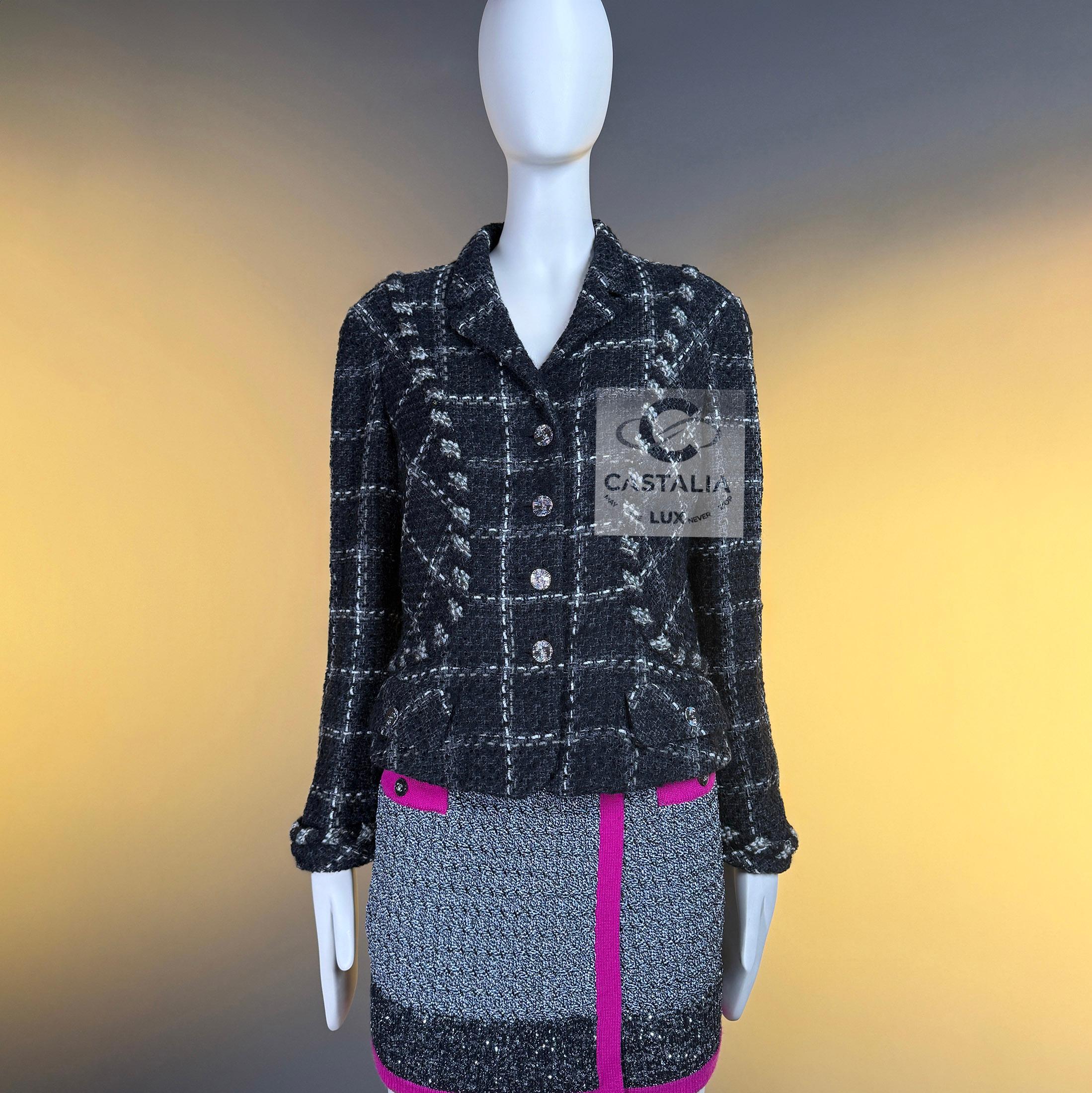 CHANEL Vintage Relic Veste en tweed noir 40 FR Excellent état - En vente à Dubai, AE