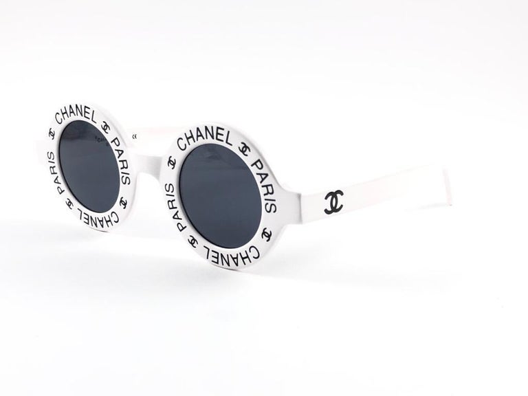 Lunettes chanel rondes vintage logo on sale