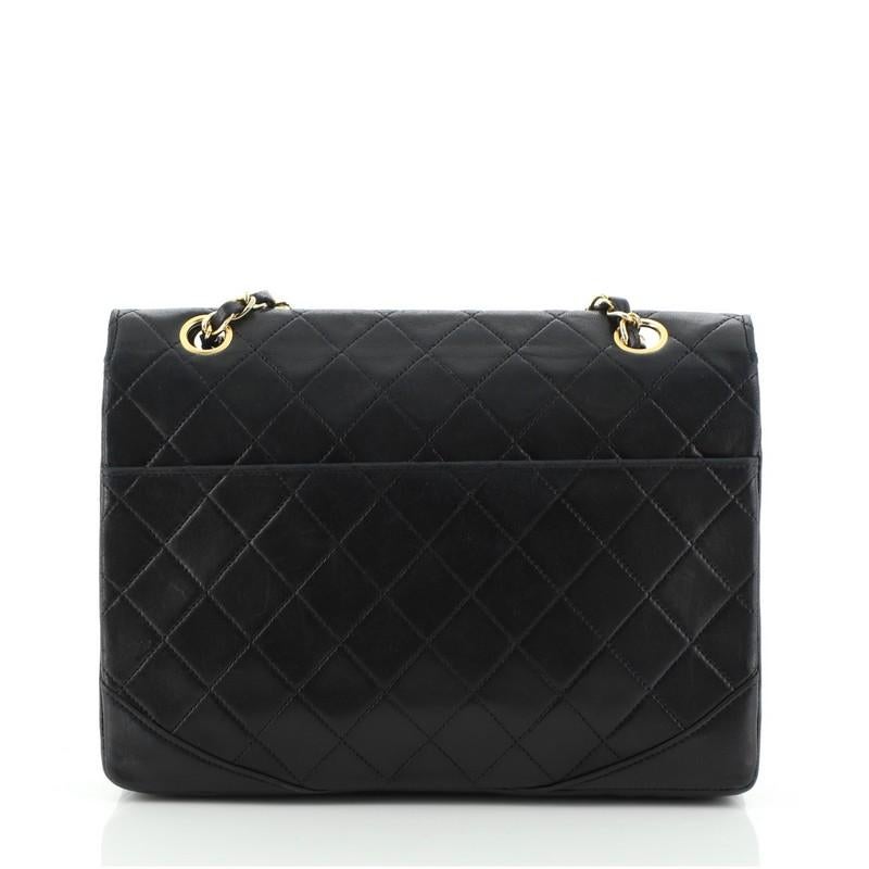 Chanel Vintage Round Flap Bag Quilted Lambskin Medium In Fair Condition In NY, NY
