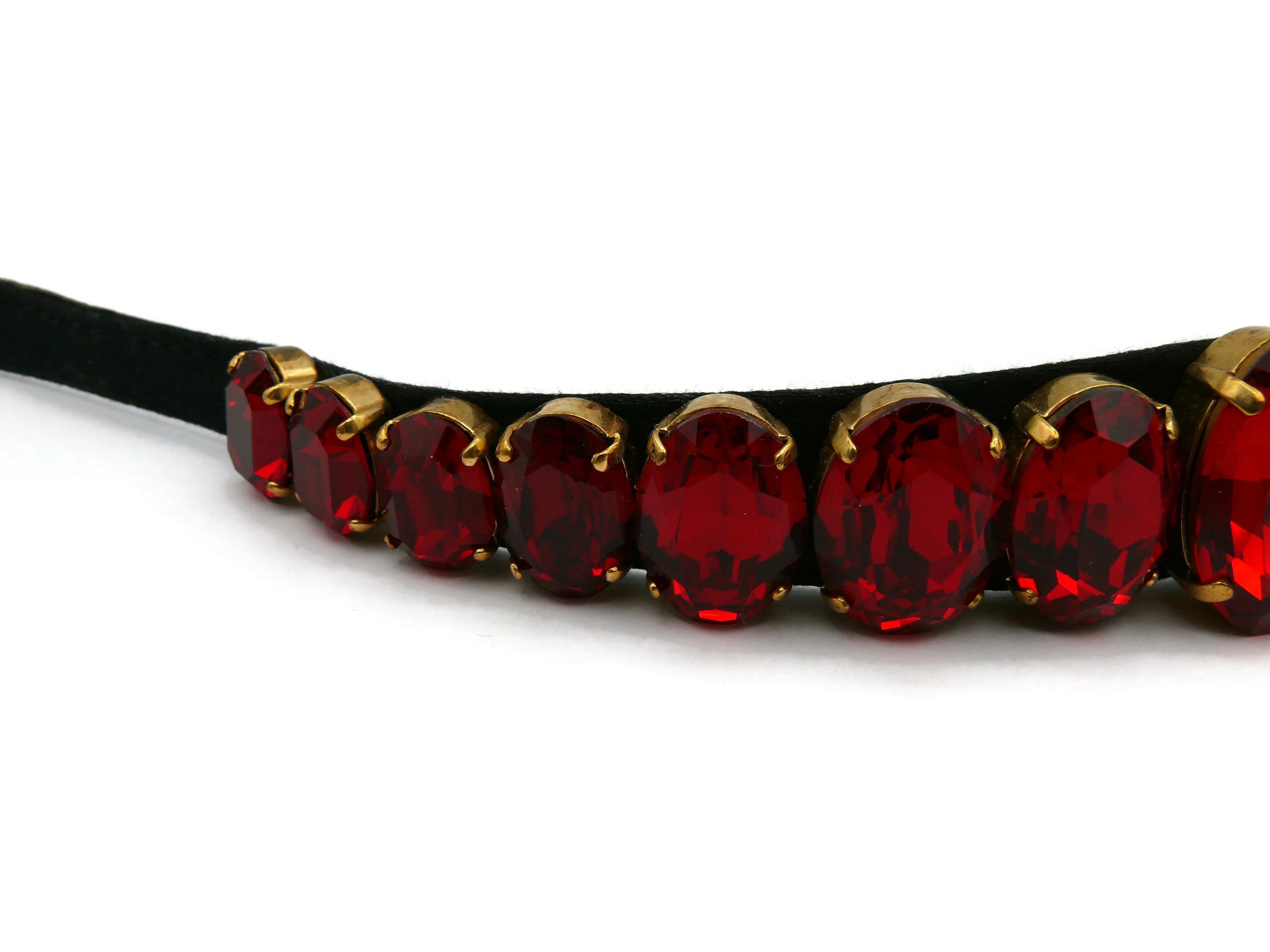 CHANEL Vintage Ruby Crystal Collar Necklace For Sale 3