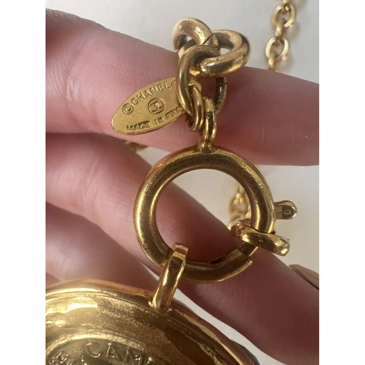 CHANEL Vintage Rue Cambon Large Médaillon Or Pendentif Collier Unisexe en vente