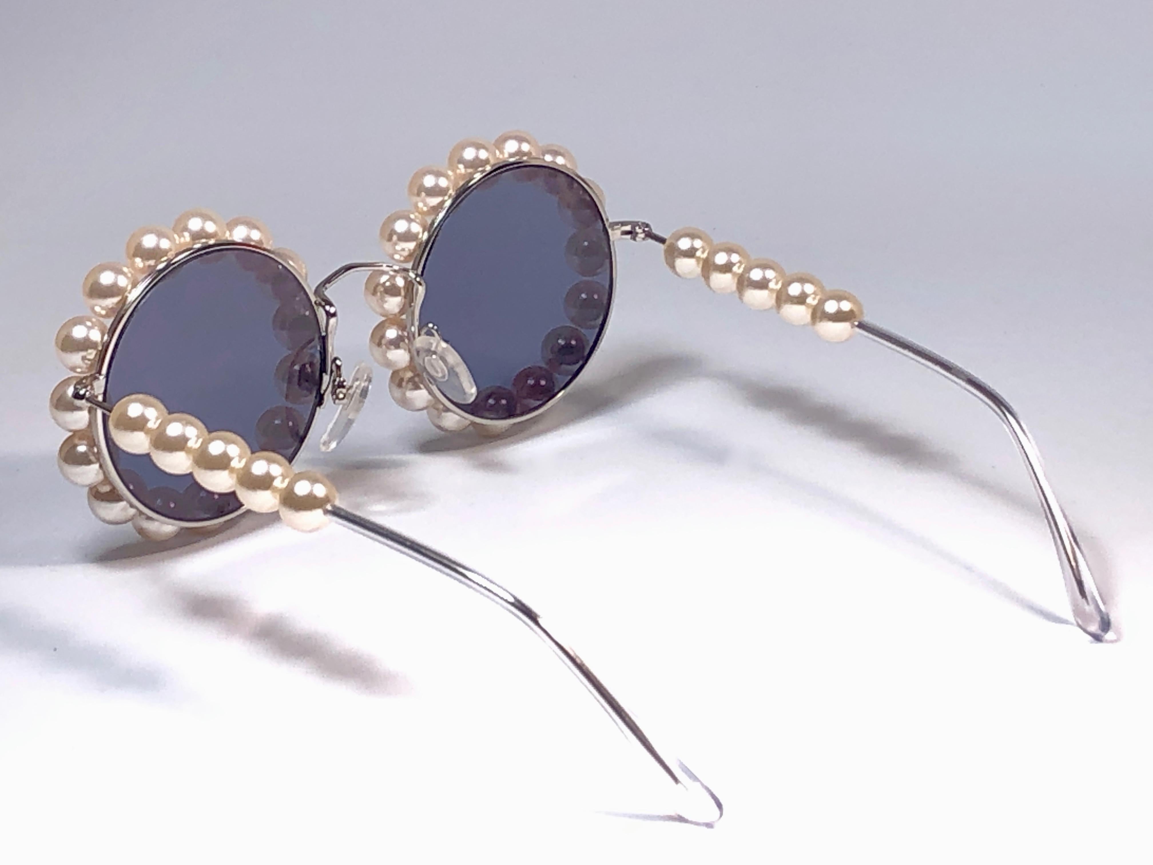 Beige Chanel Vintage Runway Pearls Spring Summer 1994 Sunglasses Made In Italy