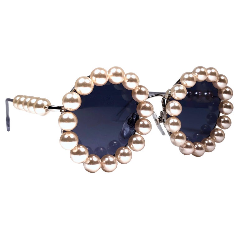 Chanel Vintage Runway Pearls Spring Summer 1994 Sunglasses 