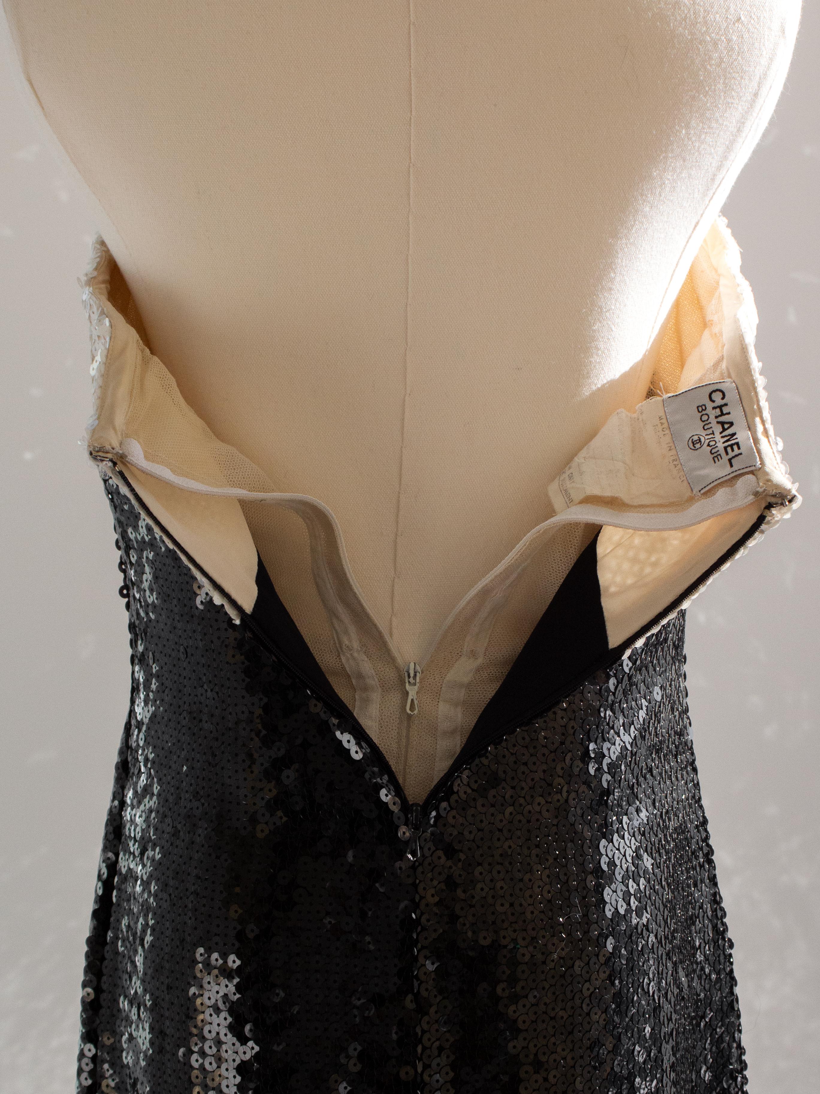 Chanel Vintage S.S. White 1987 Bianco Nero con paillettes e fiocco Bustier Mini Dress in vendita 6