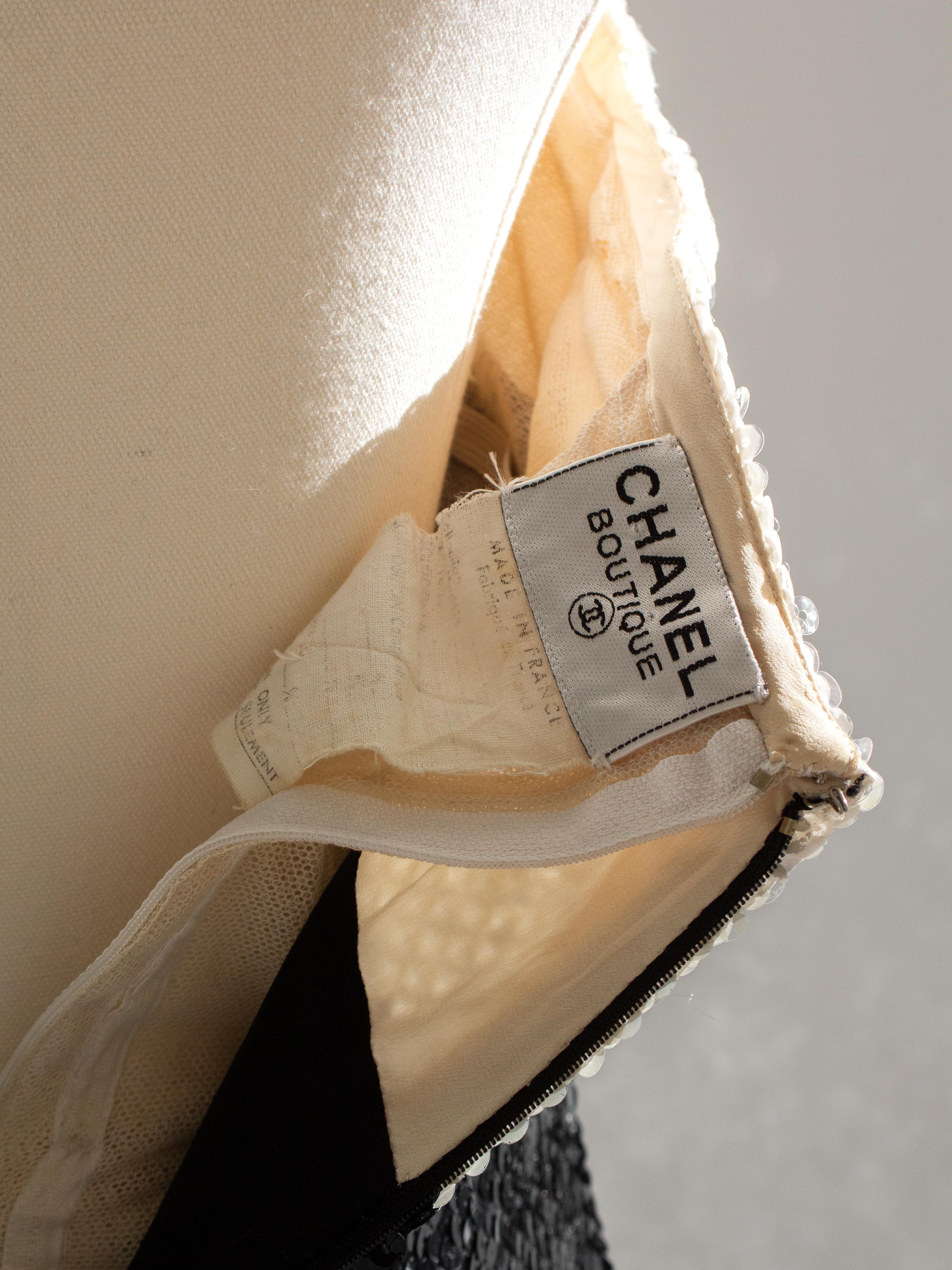 Chanel Vintage S.S. White 1987 Bianco Nero con paillettes e fiocco Bustier Mini Dress in vendita 7