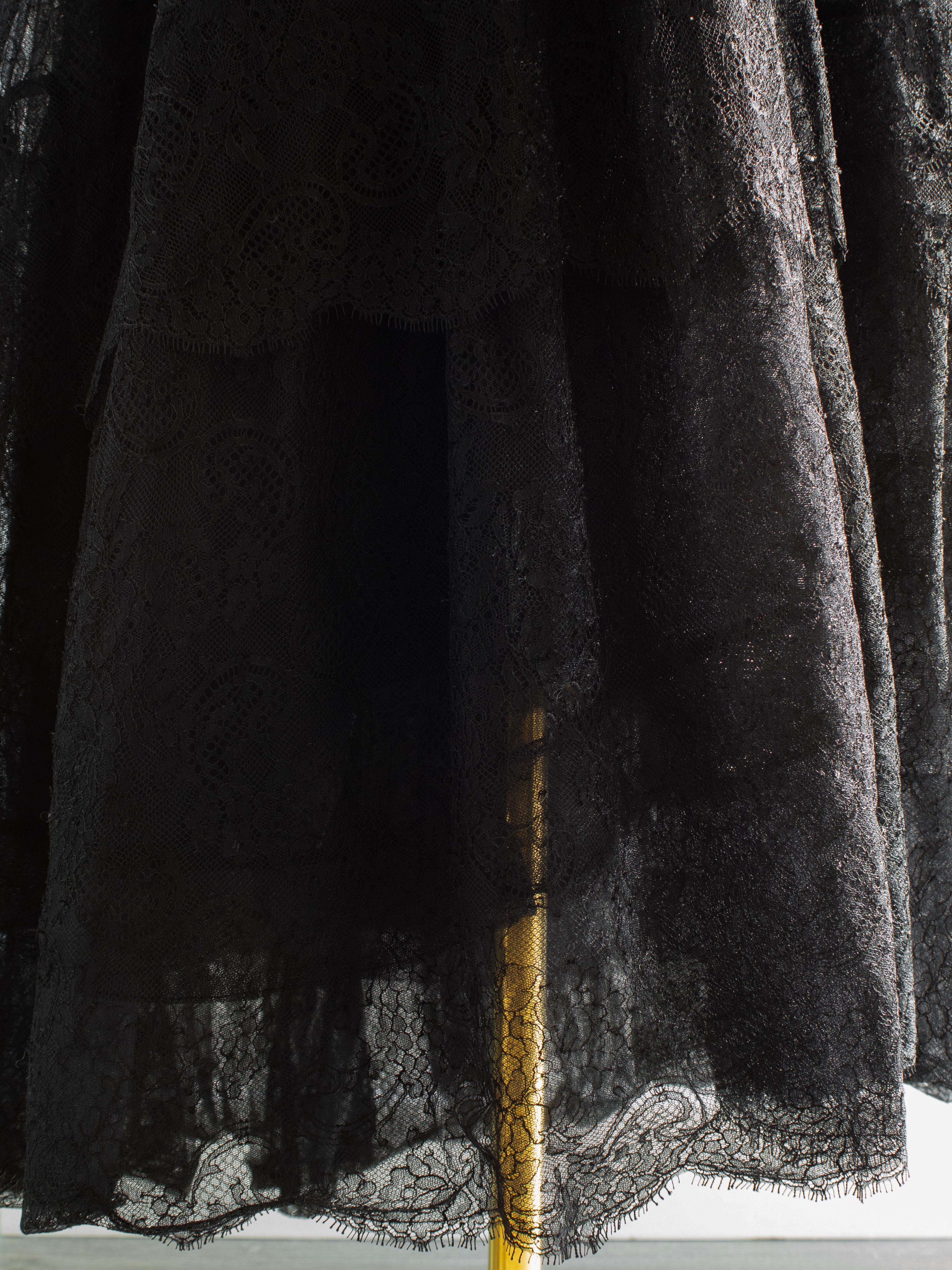 Chanel Vintage S/S 1988 White Black Lace Camellia Bow Dress Gown For Sale 5