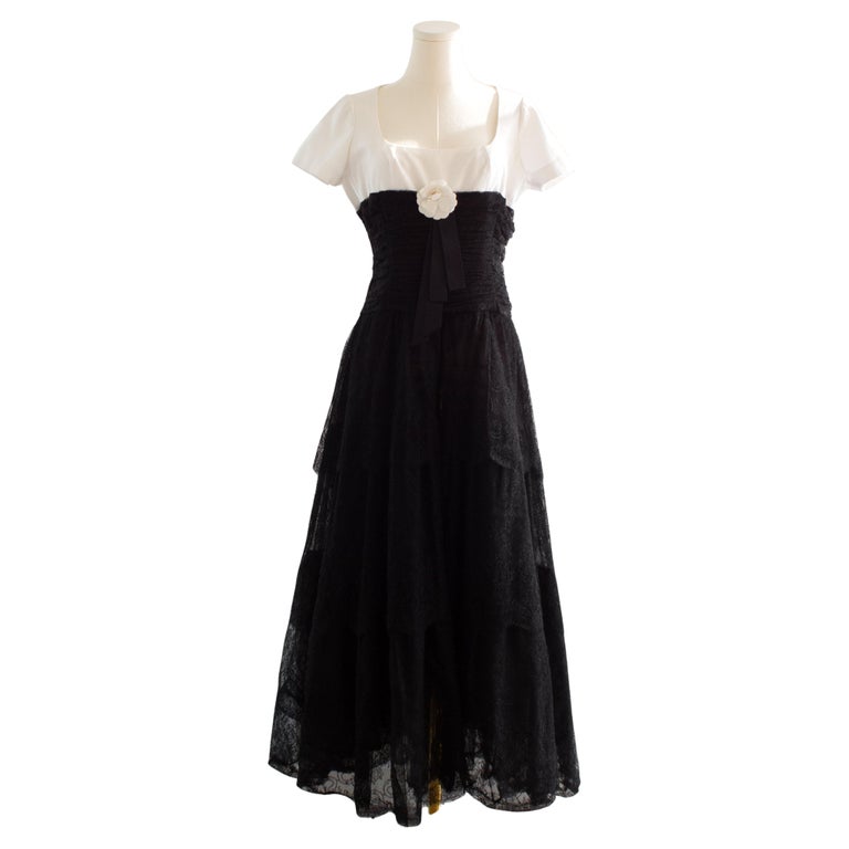 Chanel Abiti da sera e cerimonia vintage 220 in vendita su