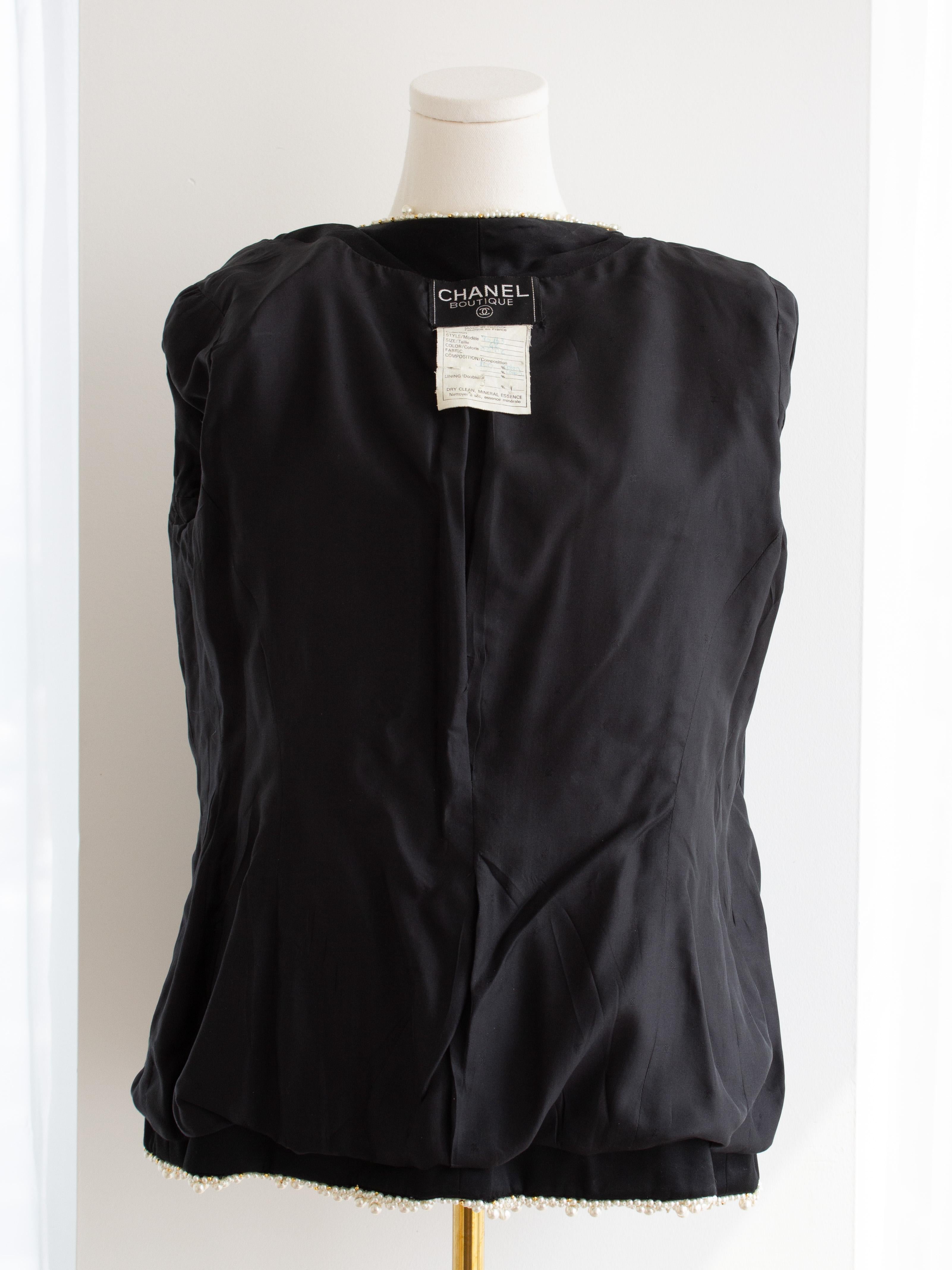 Chanel Vintage S/S 1990 Schwarz Faux Perle verschönert Seide Jacke im Angebot 9