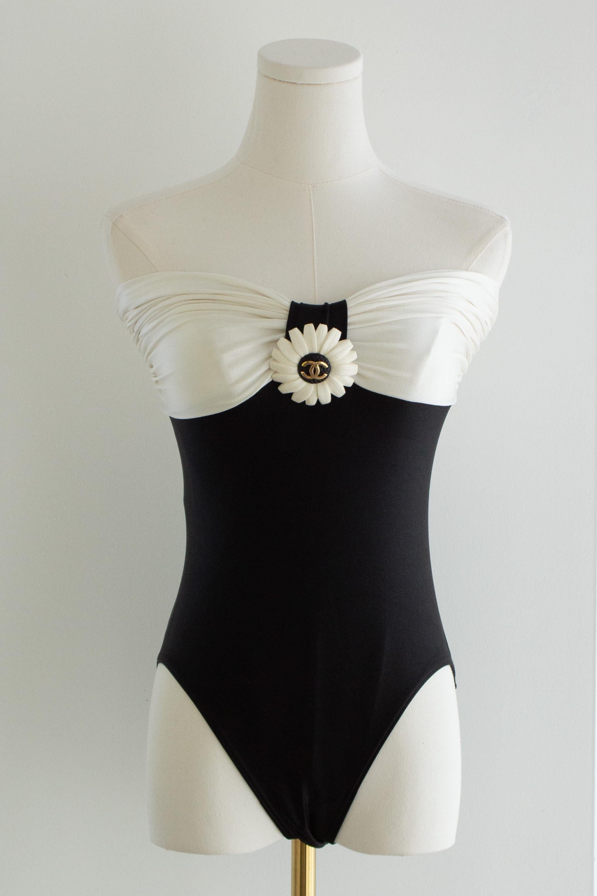 Chanel Vintage S/S 1990 Black White Flower Bodysuit Onepiece