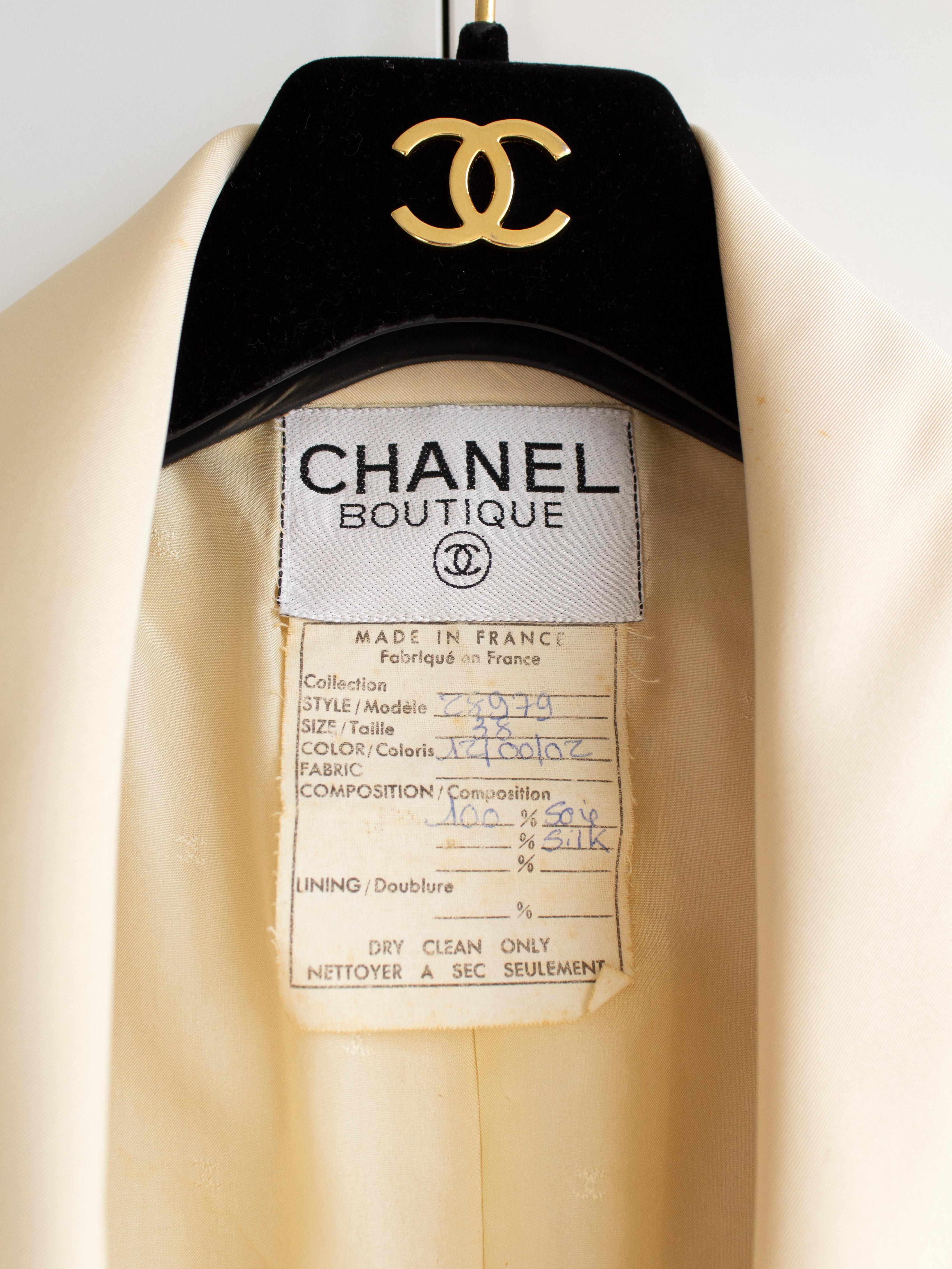 Chanel Vintage S/S 1990 Ecru Cream Silk Gold Chain Jumbo Pearl Lucite Jacket 6