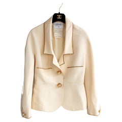 Chanel Vintage P/E 1990 Ecrù Crema Seta Catena d'Oro Jumbo Perla Lucite Giacca