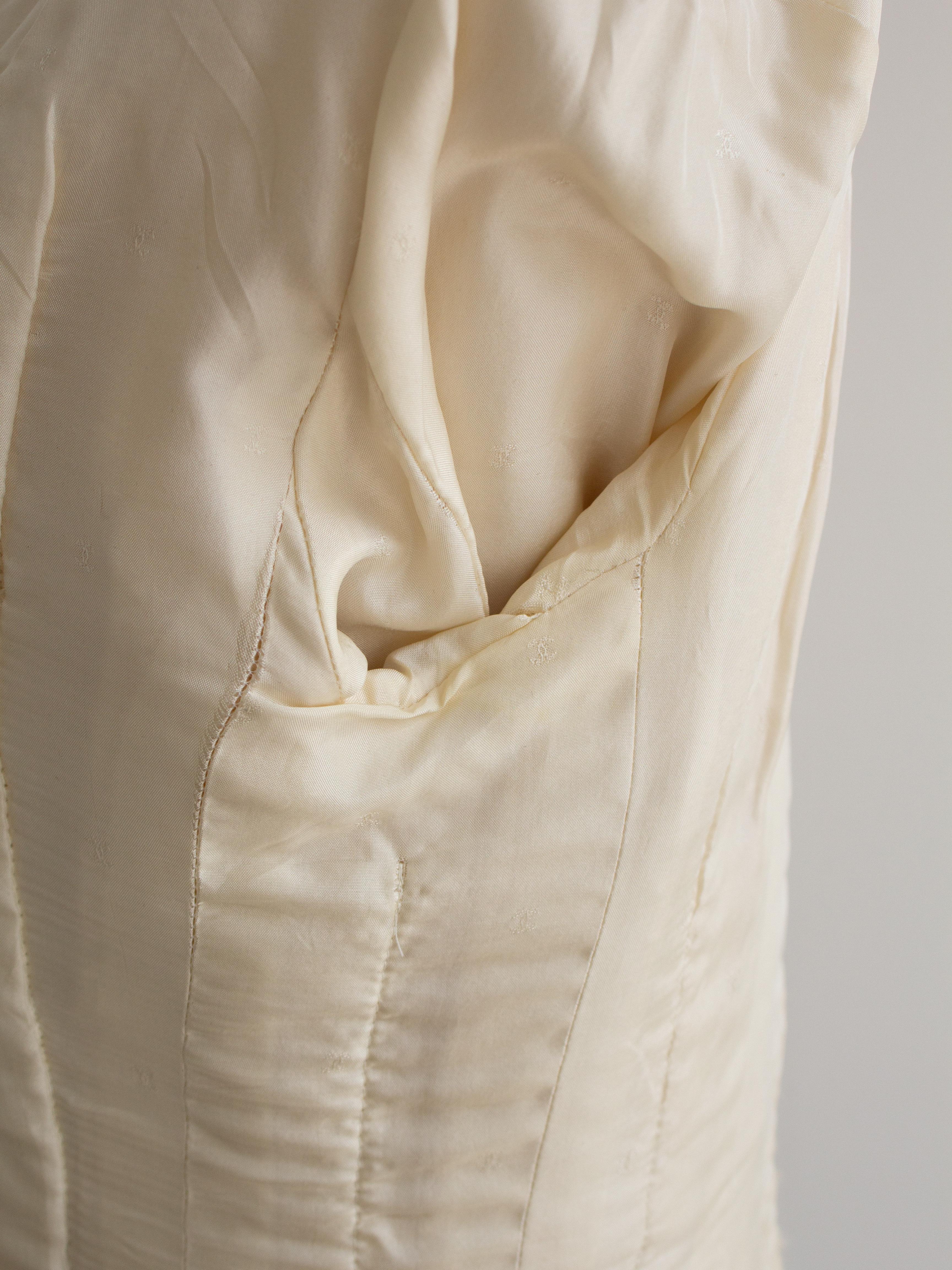 Chanel Vintage S/S 1990 Elfenbein Creme 24K Gold CC Scalloped Tweed Jacke im Angebot 9
