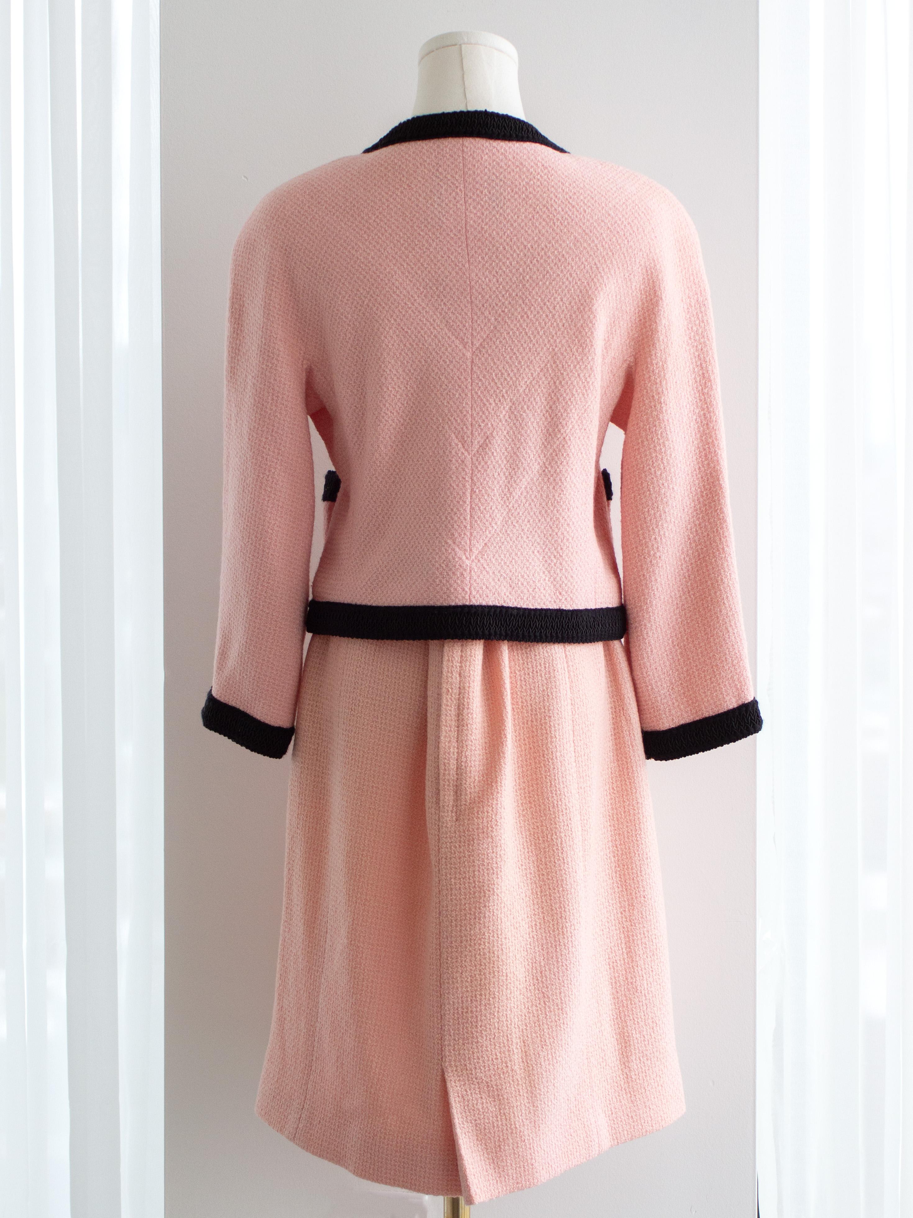 Chanel Vintage S/S 1990 Pink Black CC Tweed Jacket Skirt Suit For Sale 5