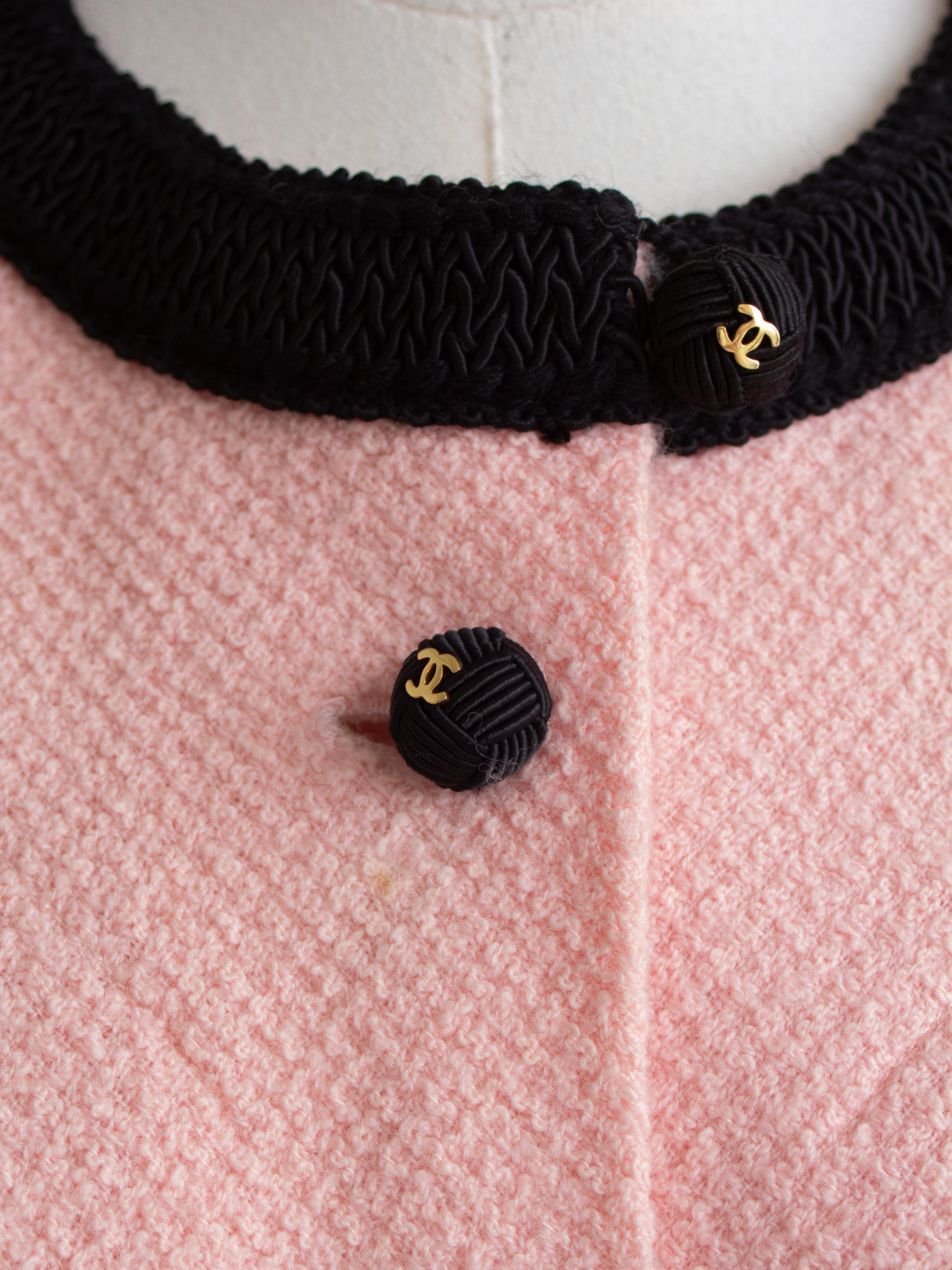 Chanel Vintage S/S 1990 Pink Black CC Tweed Jacket Skirt Suit For Sale 3