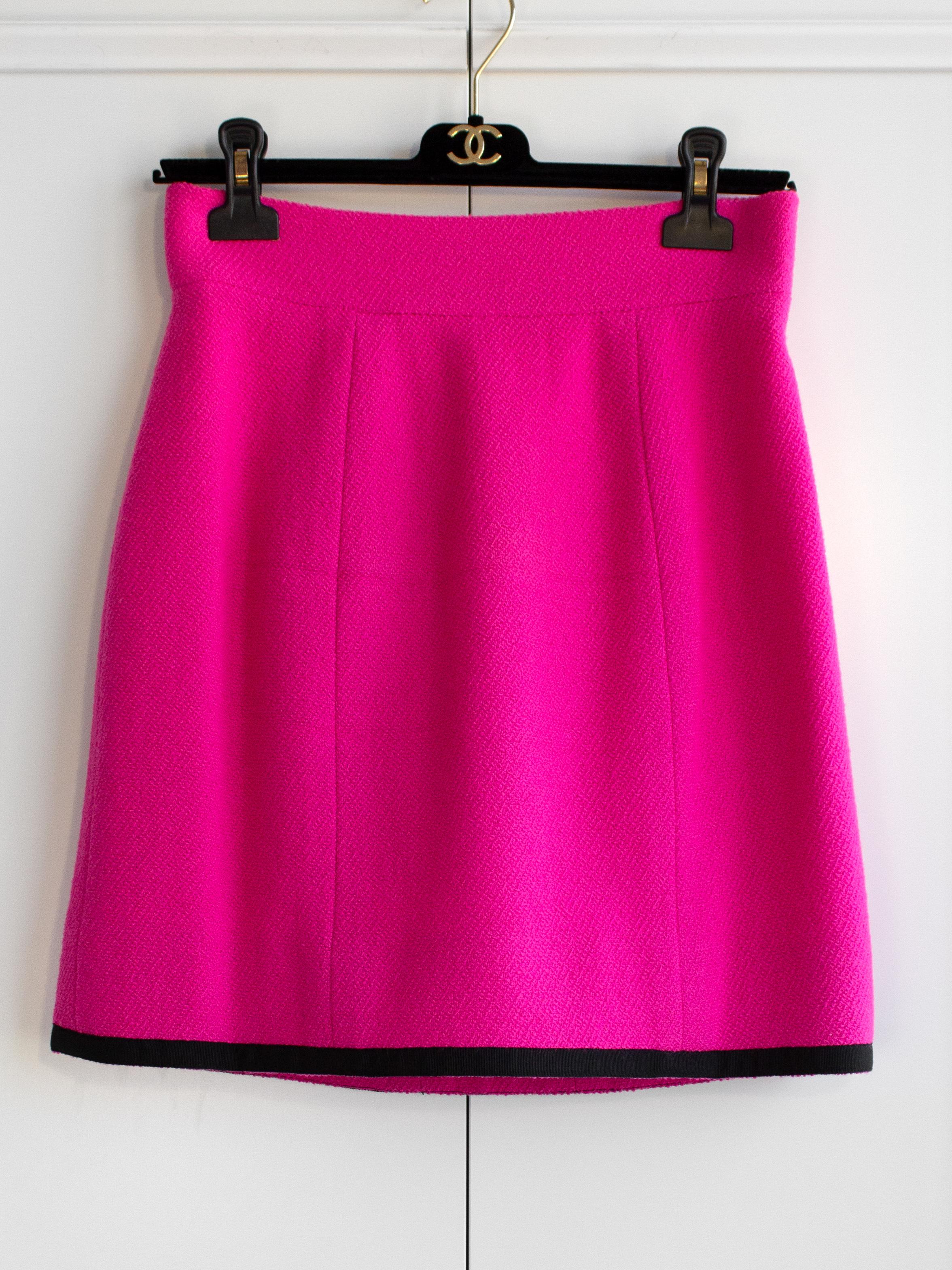 Chanel Vintage S/S 1991 Collector Fuchsia Pink Black Wool Jacket Skirt Suit en vente 10